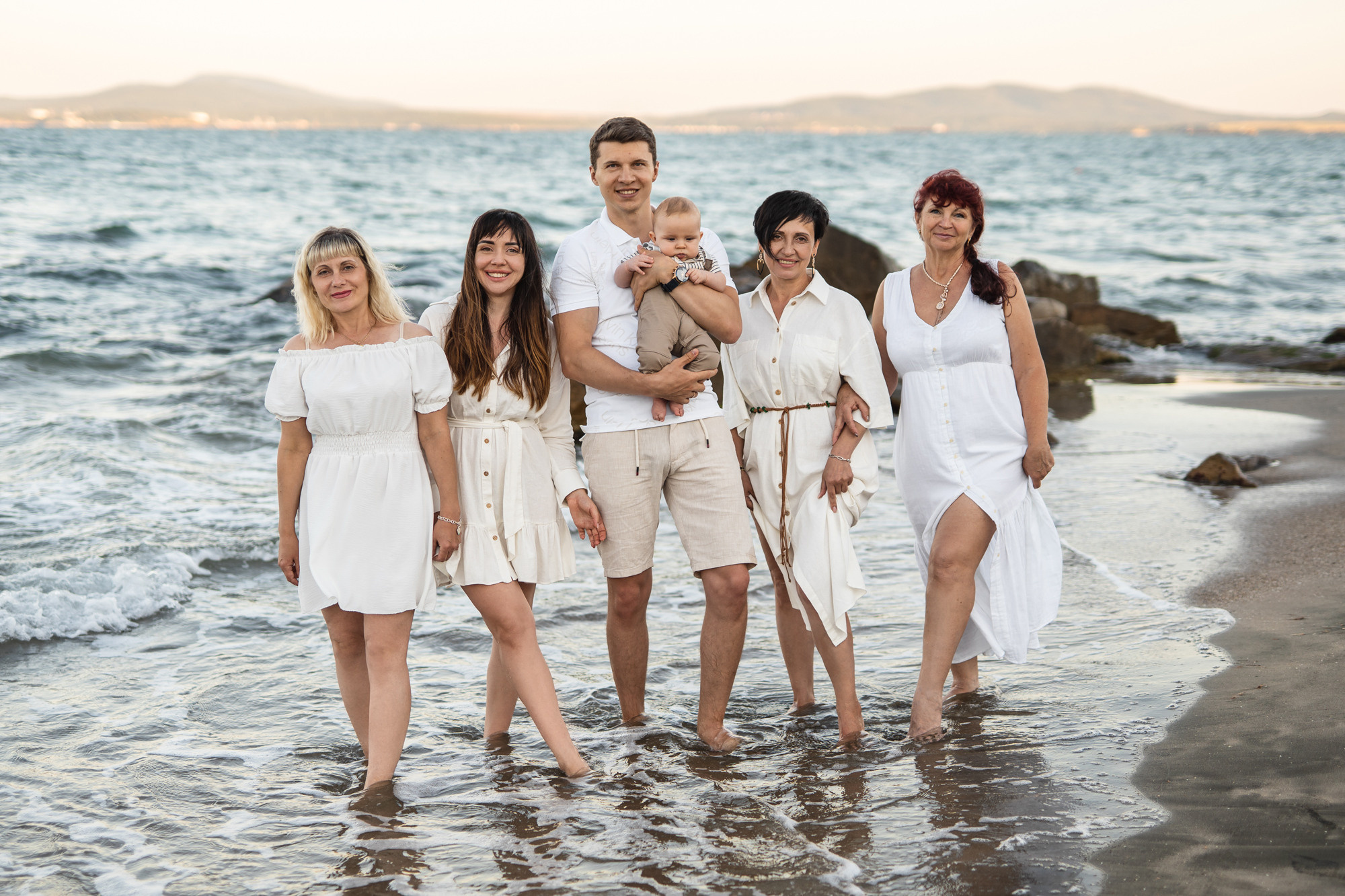 Настя с семьей. Фотограф в Болгарии Екатерина Зубкова