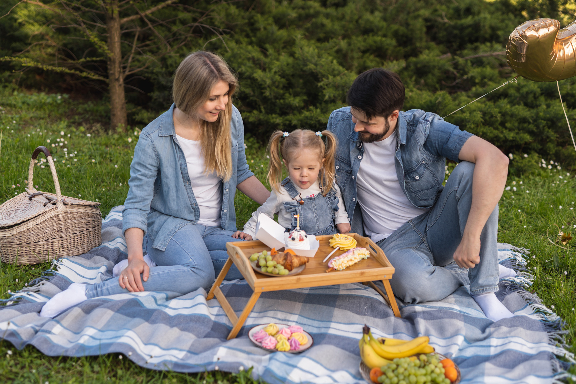 Marina + Denis = Anya. Photograph in Bulgaria Katerina Zubkova