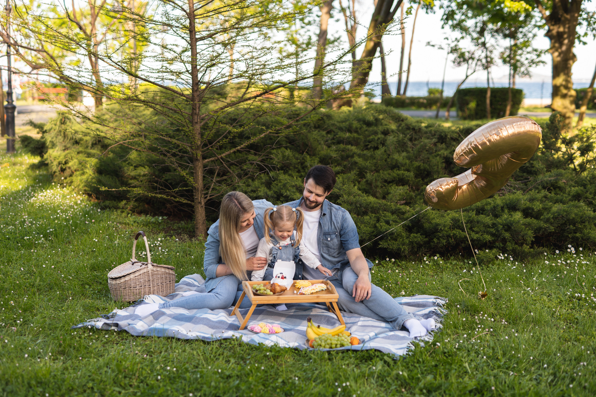 Marina + Denis = Anya. Photograph in Bulgaria Katerina Zubkova