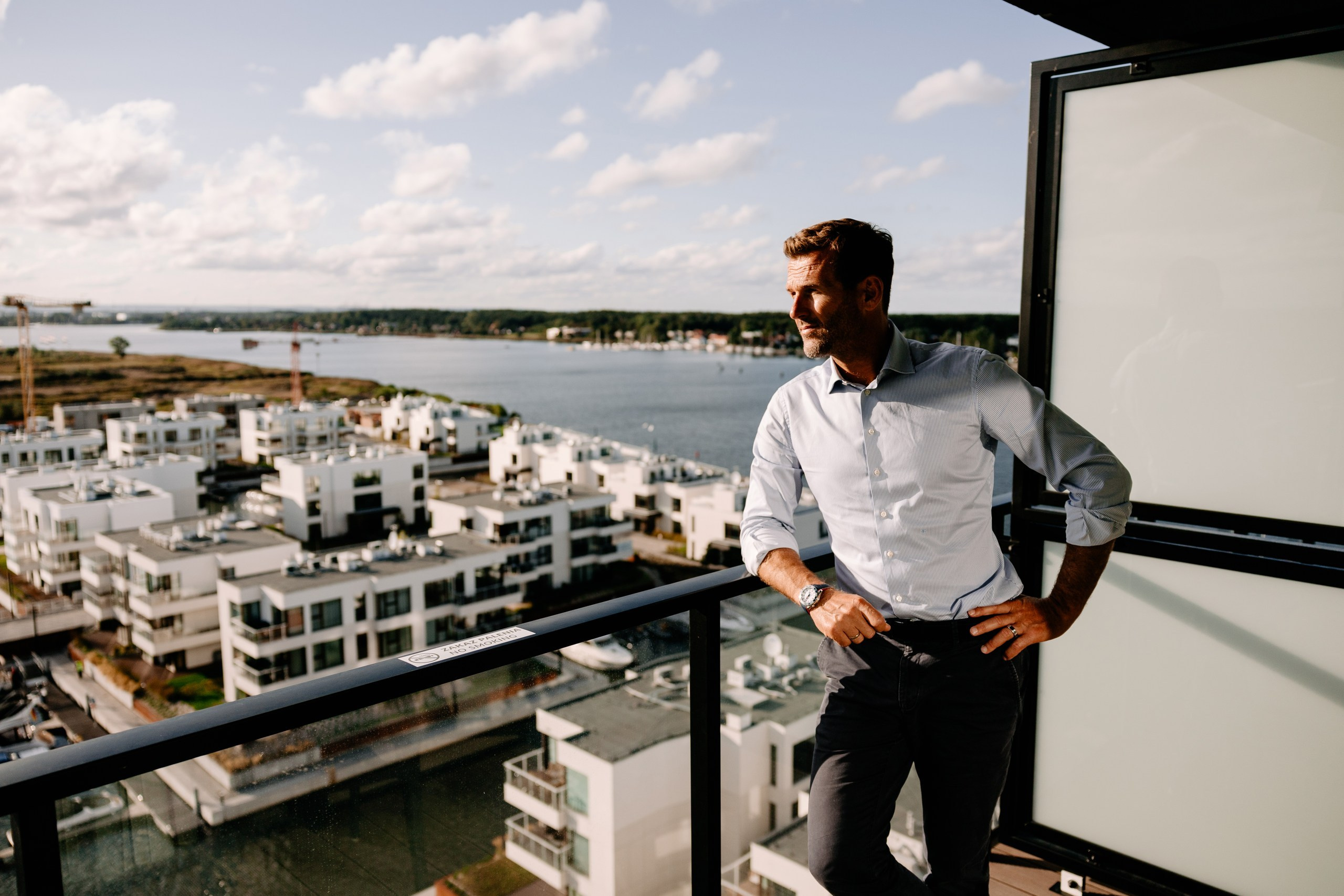 Dekpol Developer - Sesja Biznesowa dla Mateusza Kusznierewicza. Fotograf Ślubny Warszawa - Sesje Biznesowe Rodzinne Eventy