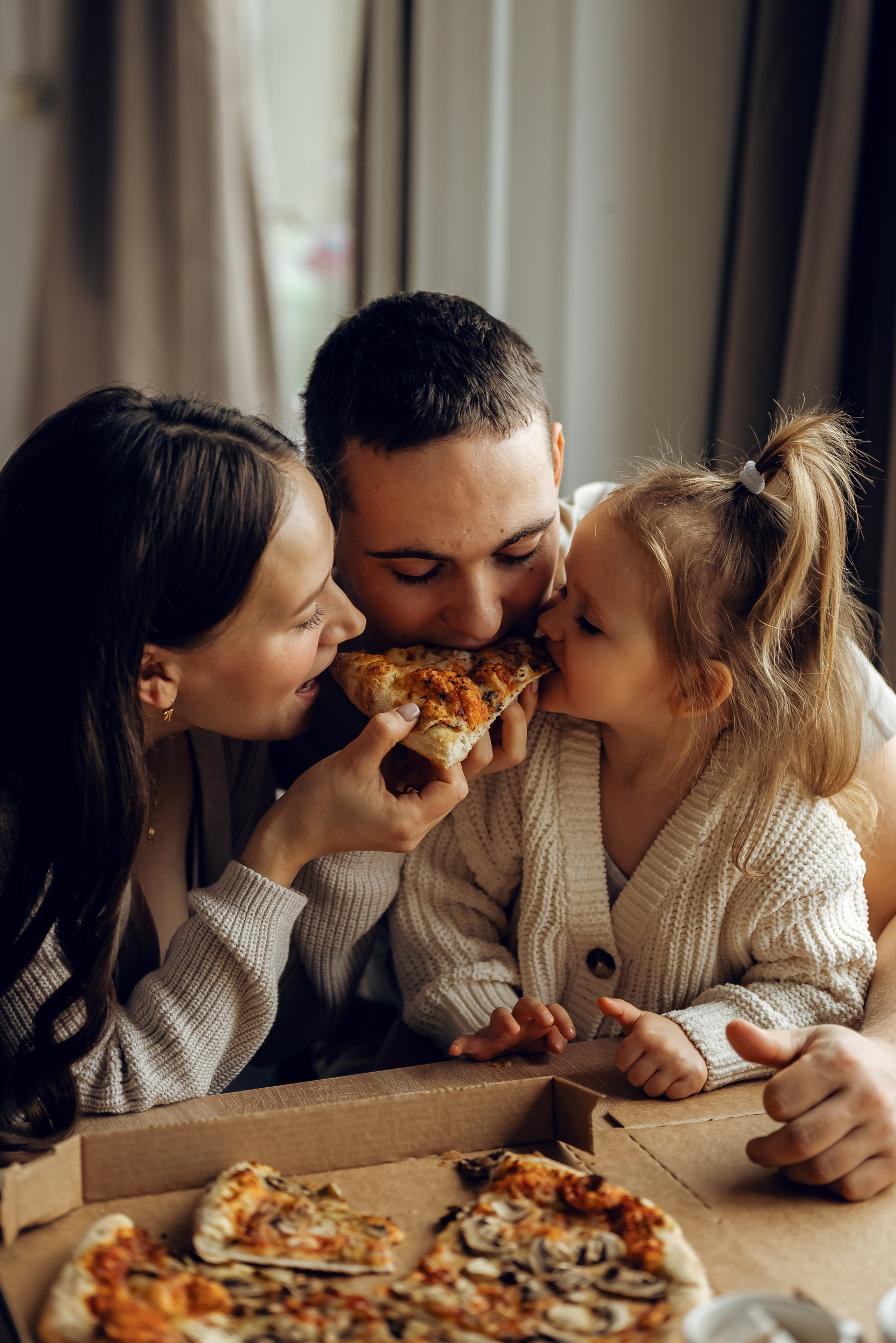 Вика, Витя и Есения. Фотограф Ирина Новикова