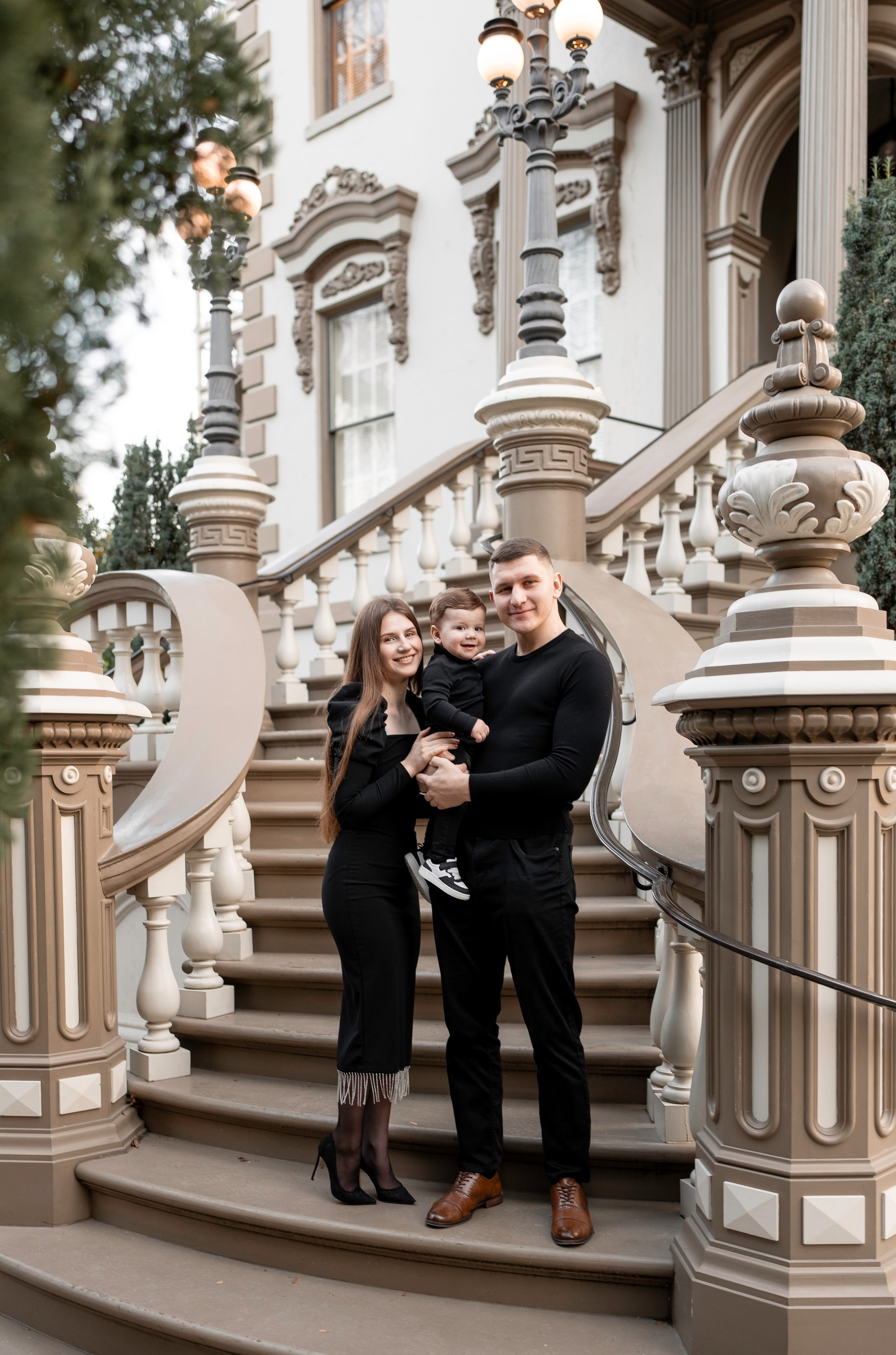 Artem, Nadia & Elisha. Family photographer in Sacramento | Sofia Pavenko