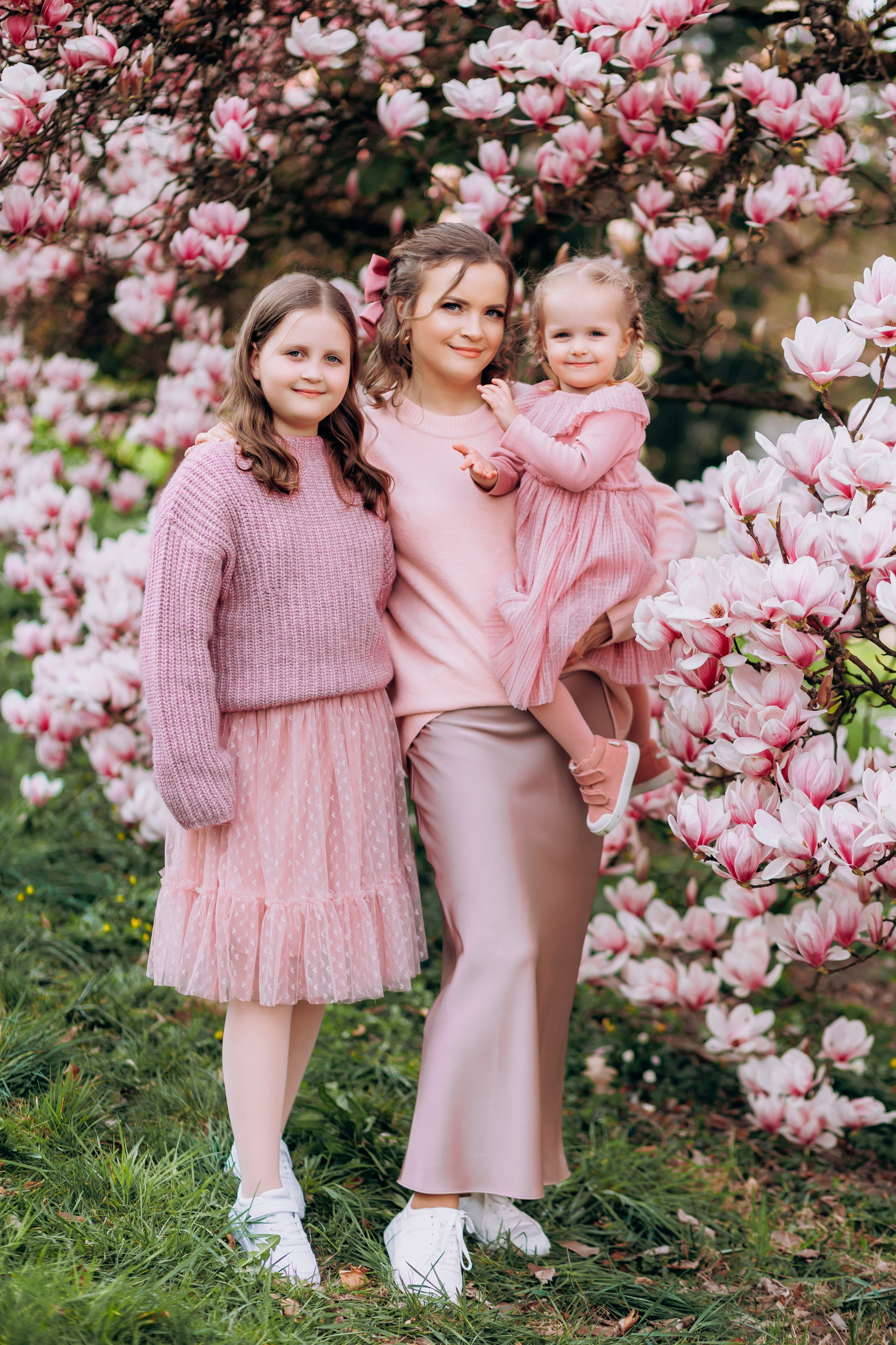 Tatiana, Alisa, Daria. Wedding and Family Photograph