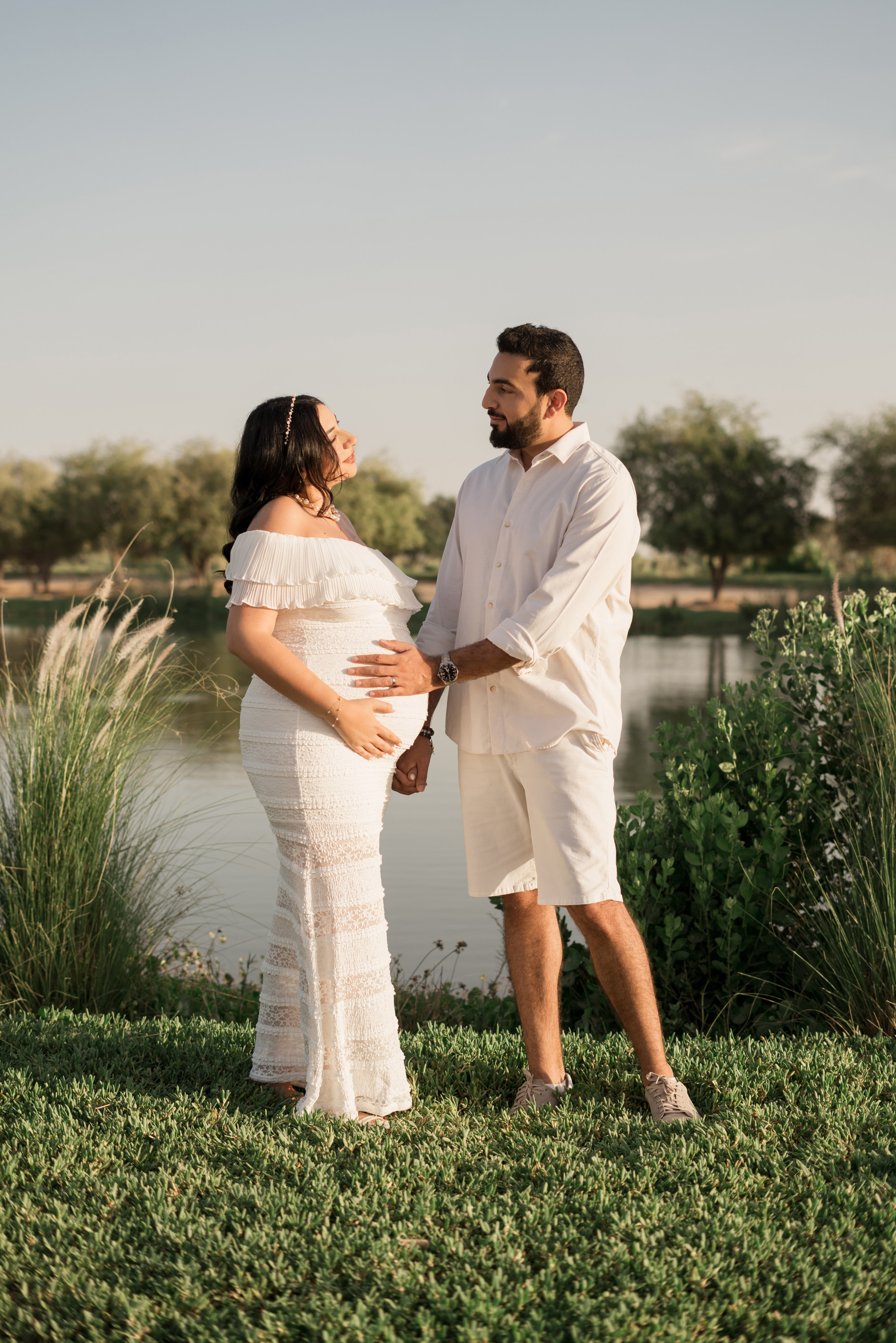 Sunrise by the lake. Angela Iakovleva — Family Photographer in Dubai