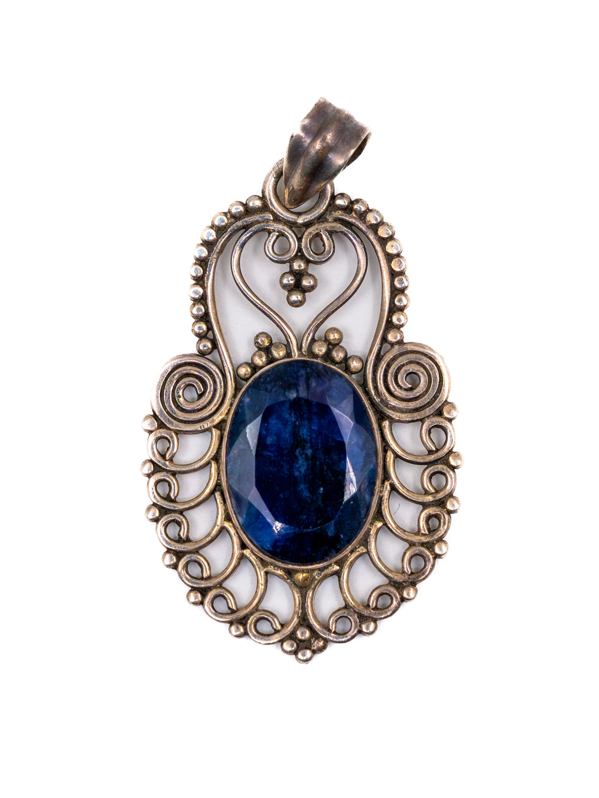 Gioielli. “Gianmaria Coscia fotografo per passione”