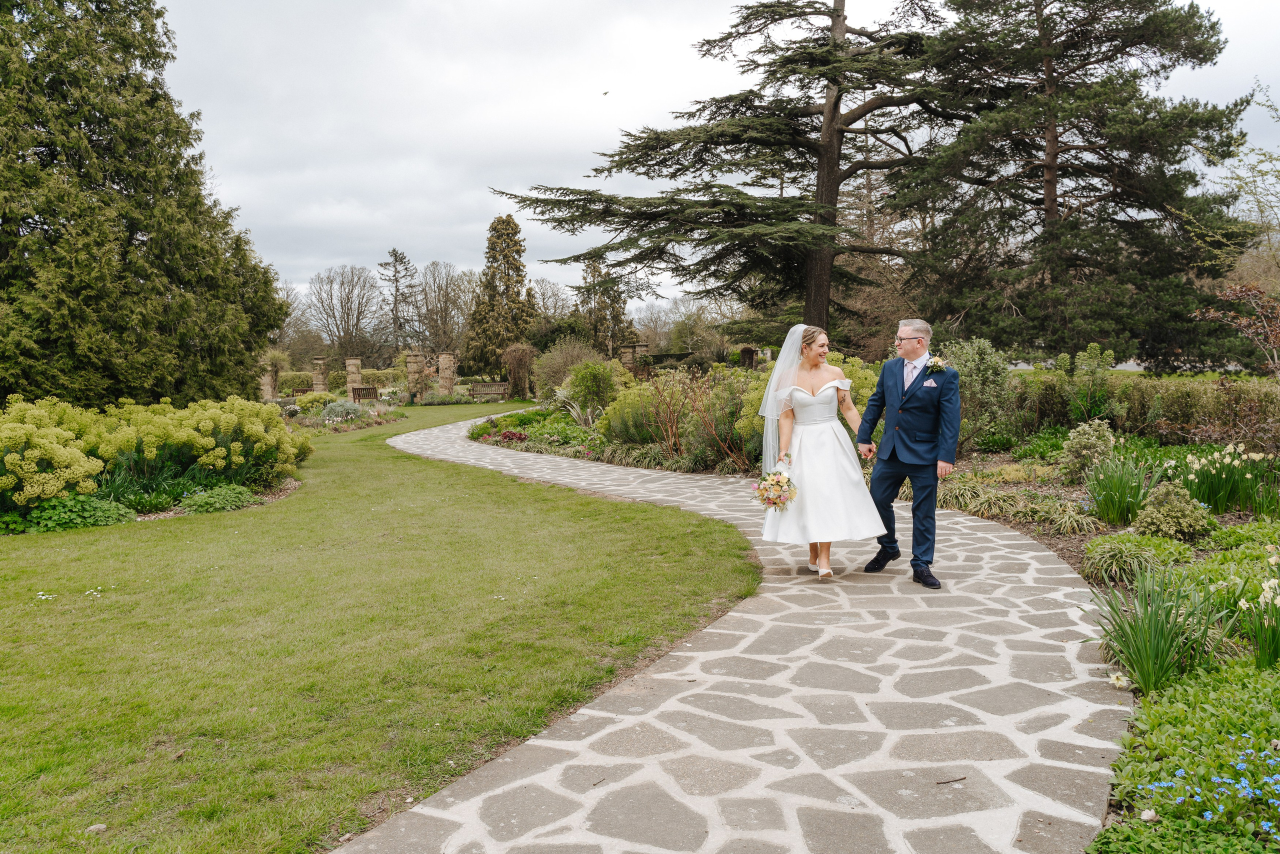 Luke and Nicola’s wedding at Danson House. Photographer in England Ekaterina Romanova