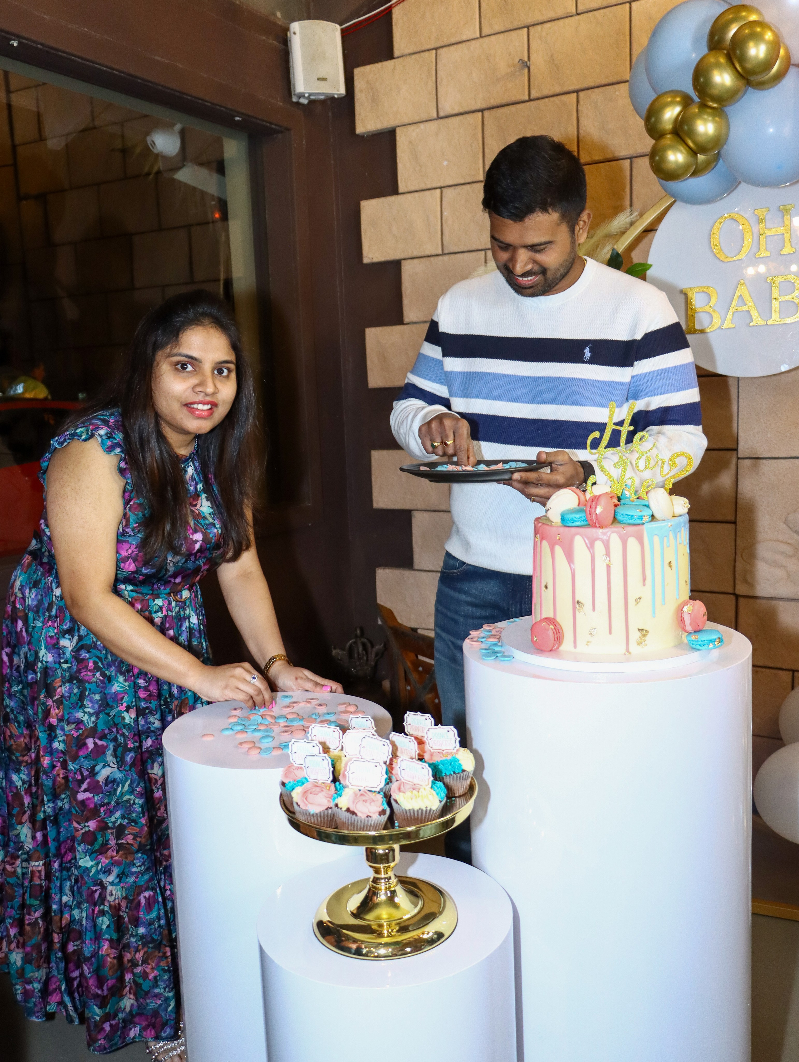 Gender Reveal. MHCreative is family-oriented photographer based in SYDNEY