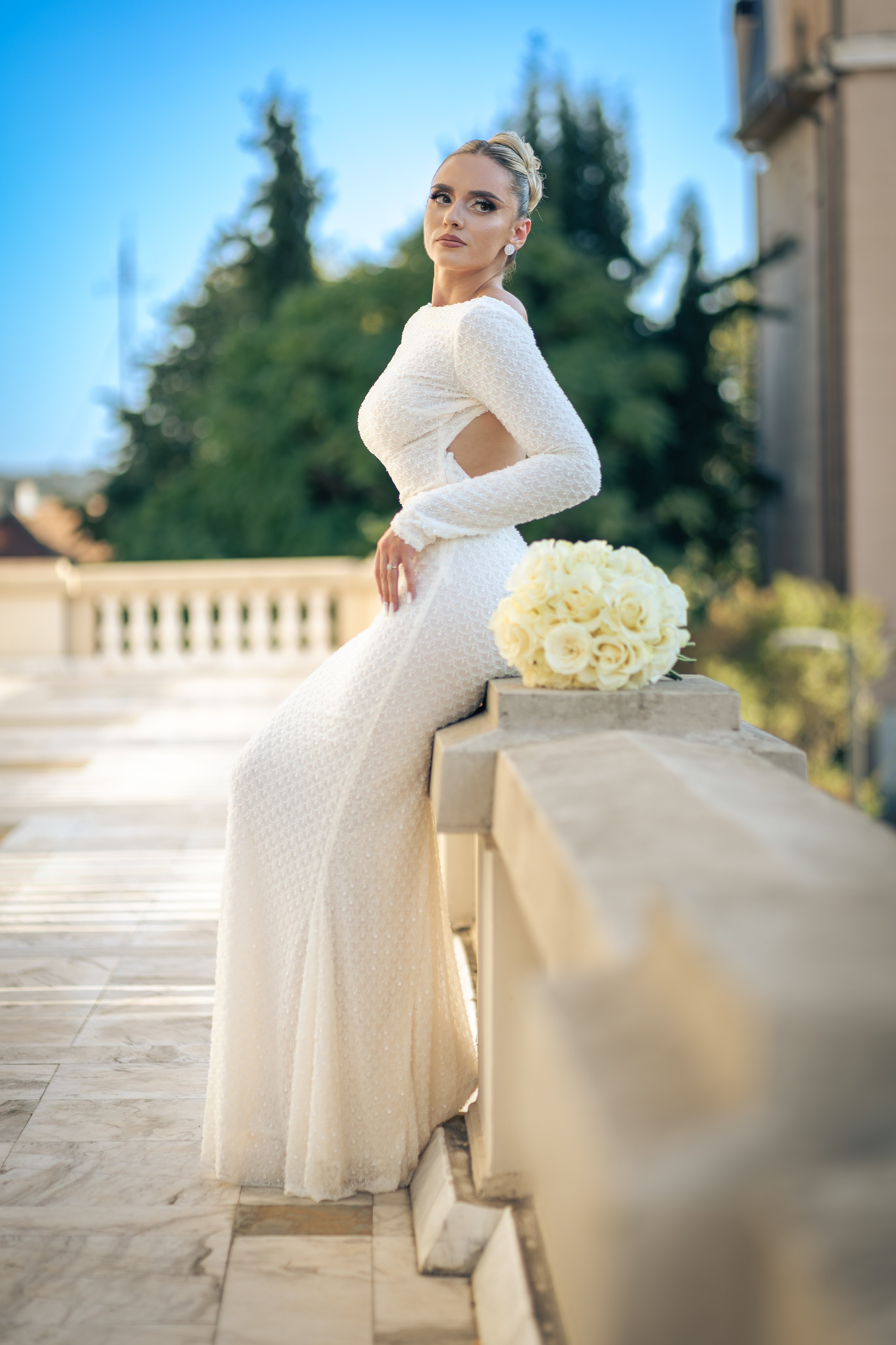 Cununia civilă a lui Tudor și Mădălina – eleganță, emoție și lumină. Event, portrait, and lifestyle photographer