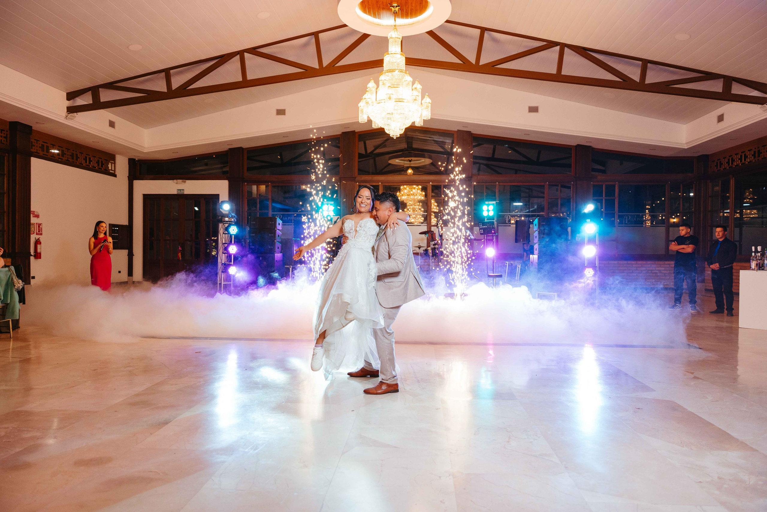 Karol y Jairon. Fotógrafo de bodas en Loja Ecuador | Piero Alvarez PH