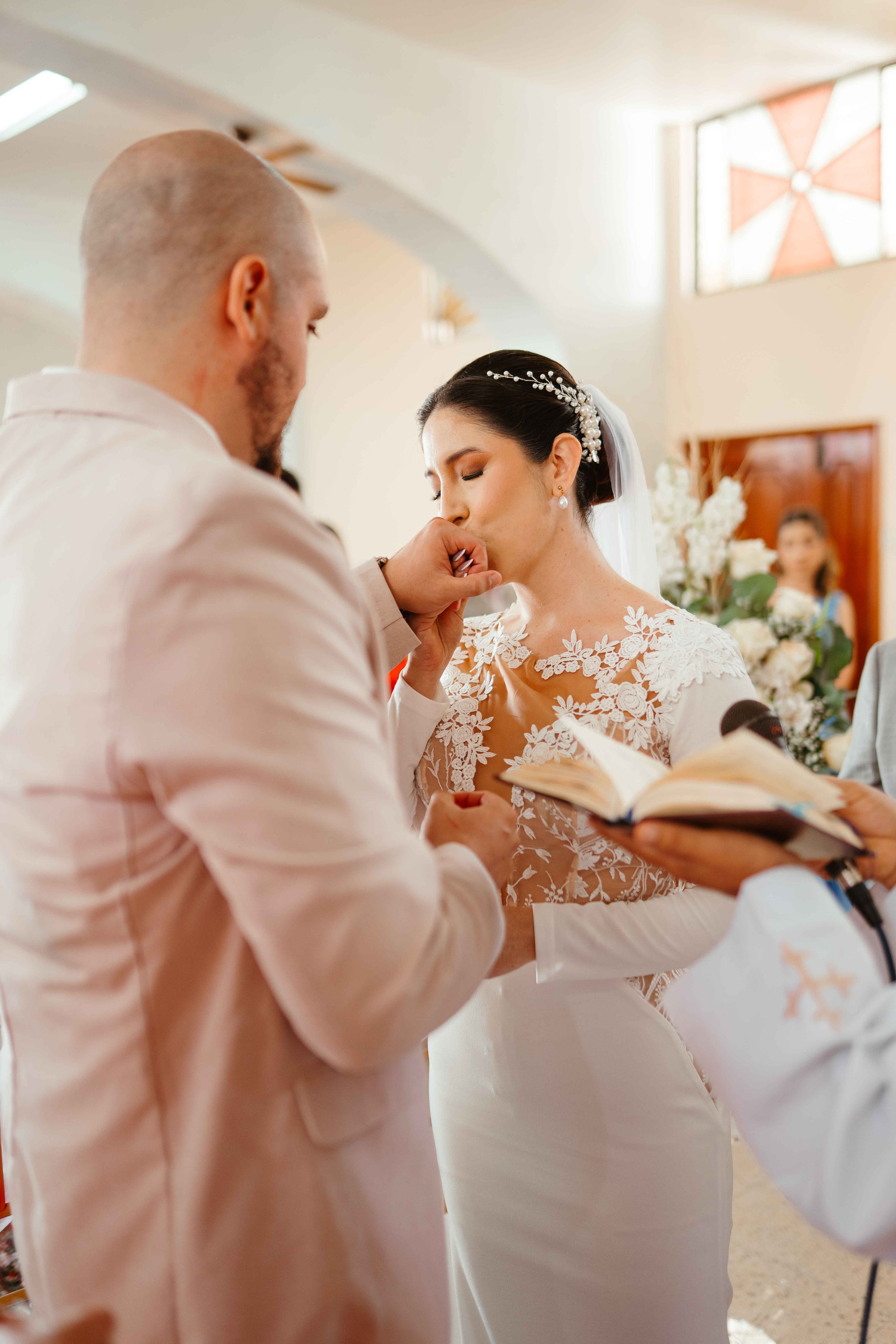 Karina y Daniel. Fotógrafo de bodas en Loja Ecuador | Piero Alvarez PH