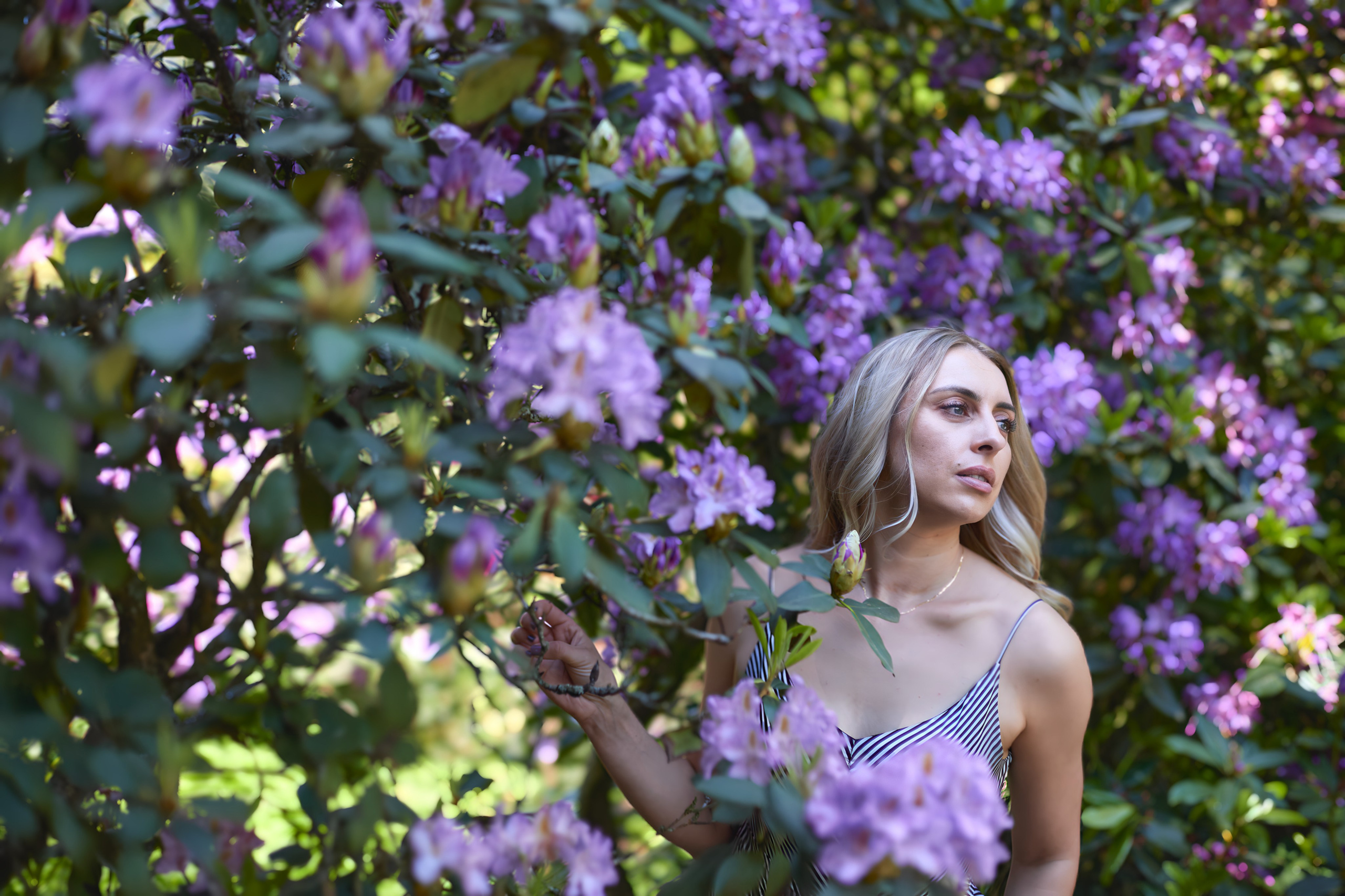 Viktorija im Garten. PHOTOgrapher Germany MARBURG