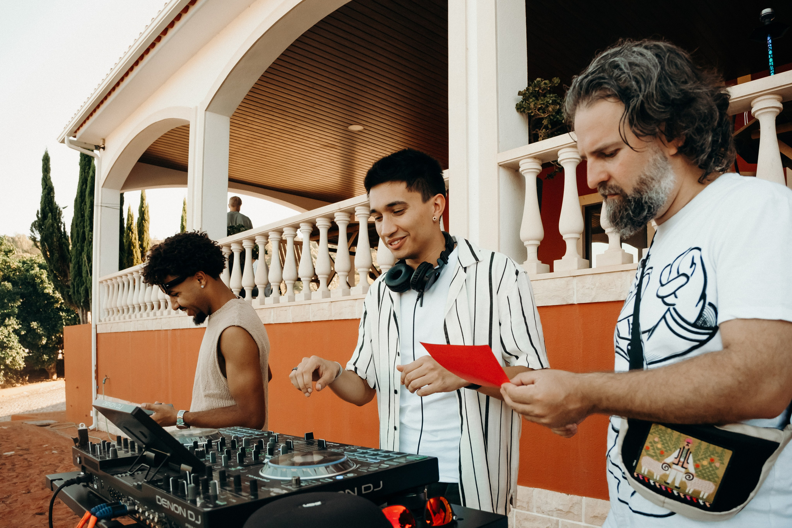 Pool party in  High Villa.  Cascais Sintra Lisbon. Валерія Сичова. Сімейний та репортажний фотограф в Португаліі