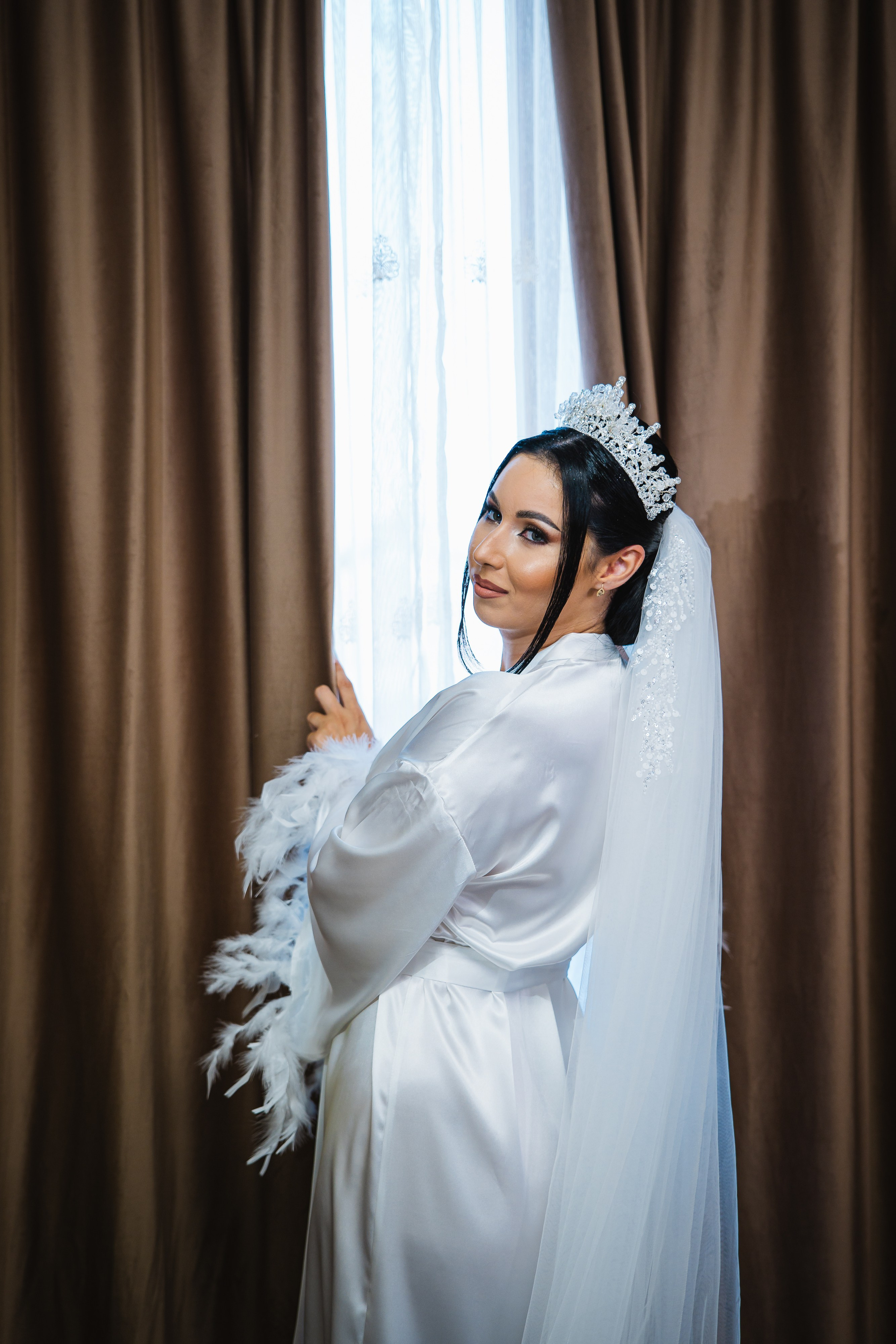 Bella & Adi. Foto Studio — Fotograf de evenimente, nunti, botezuri, portrete