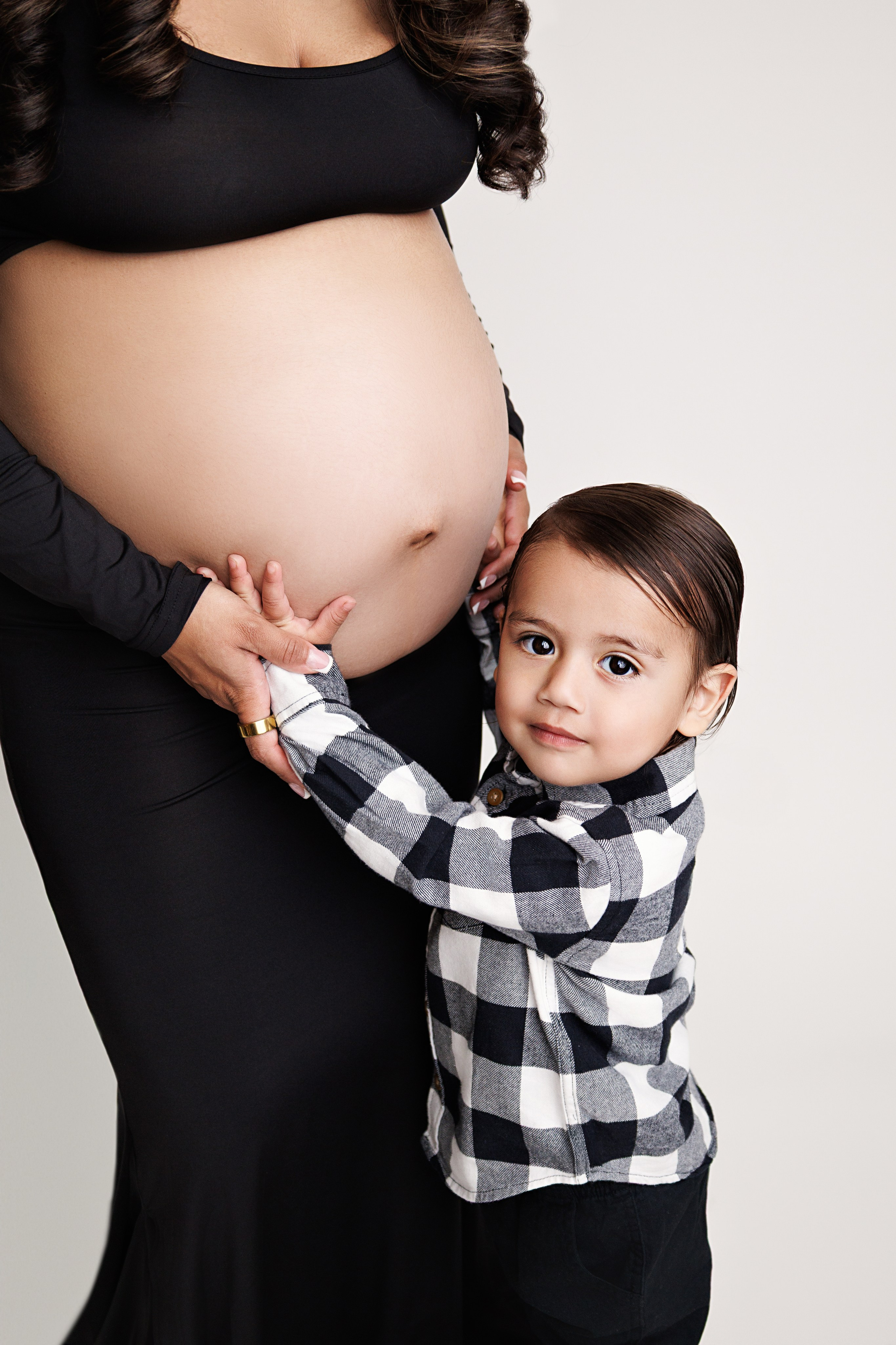 Maternity. Mary Newborn Photo