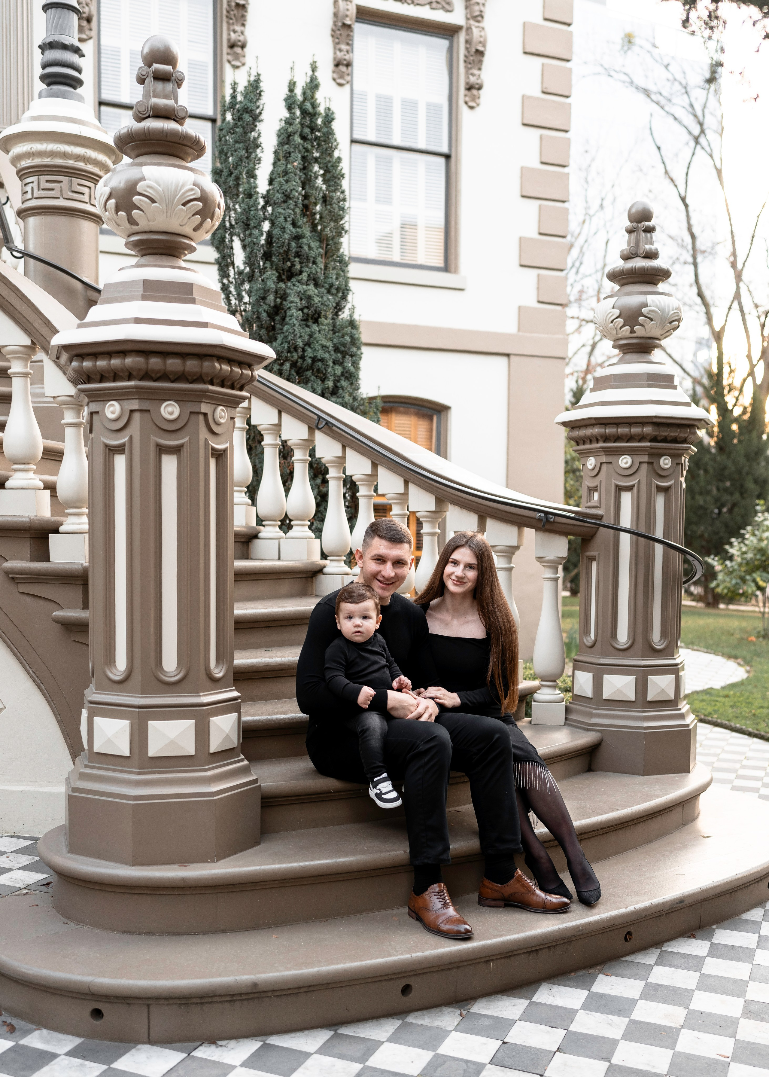 Artem, Nadia & Elisha. Family photographer in Sacramento | Sofia Pavenko
