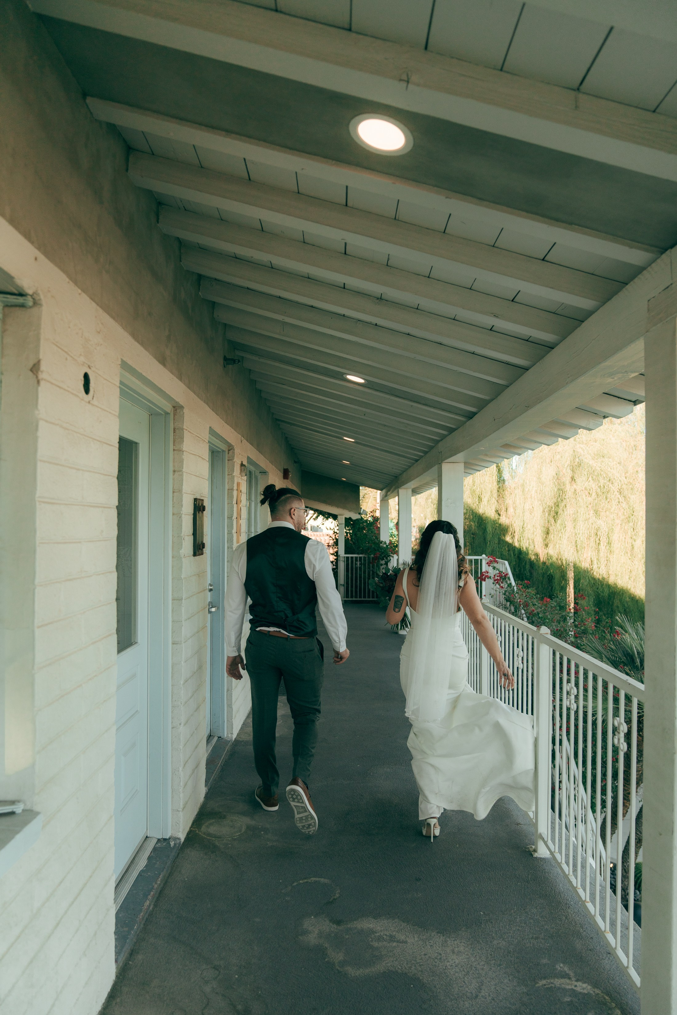 Evan&Jessica. Wedding & elopement photographer Viktoriya Kravtsov. Las Vegas