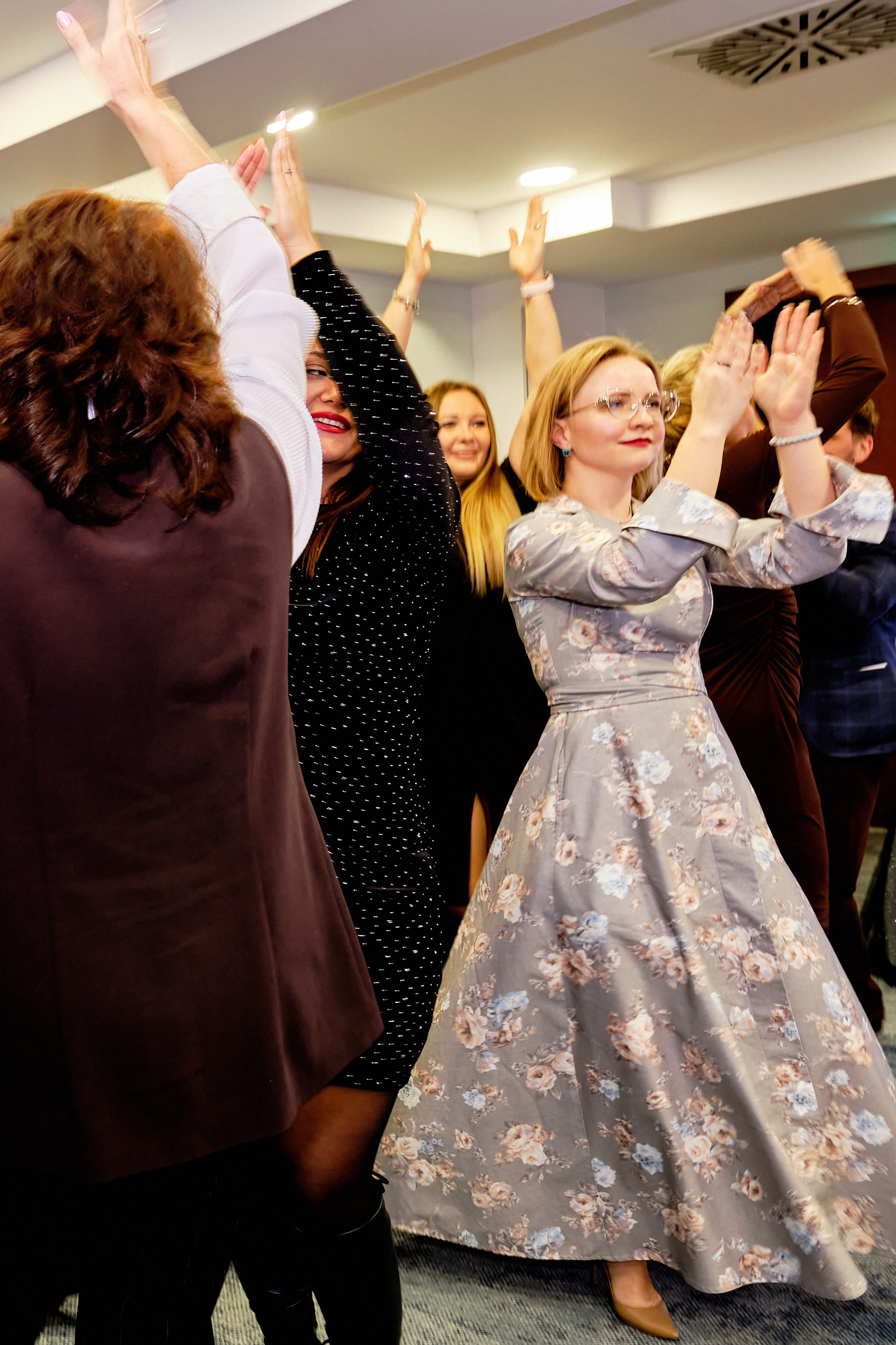 Фоторепортаж з благодійного Новорічного балу у Чорногорії. Портретний фотограф Альона Новгородцева