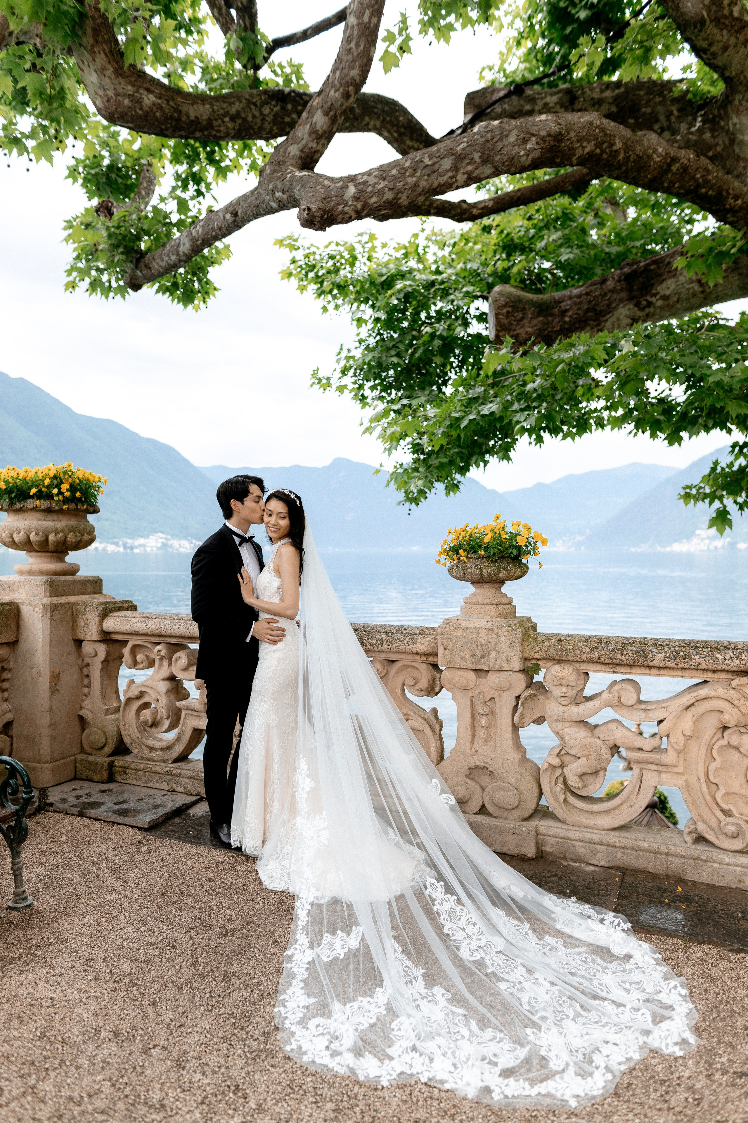Lake Como Wedding Photography | Villa del Balbianello & Villa Serbelloni. Photographer in Italy Anna Linnik