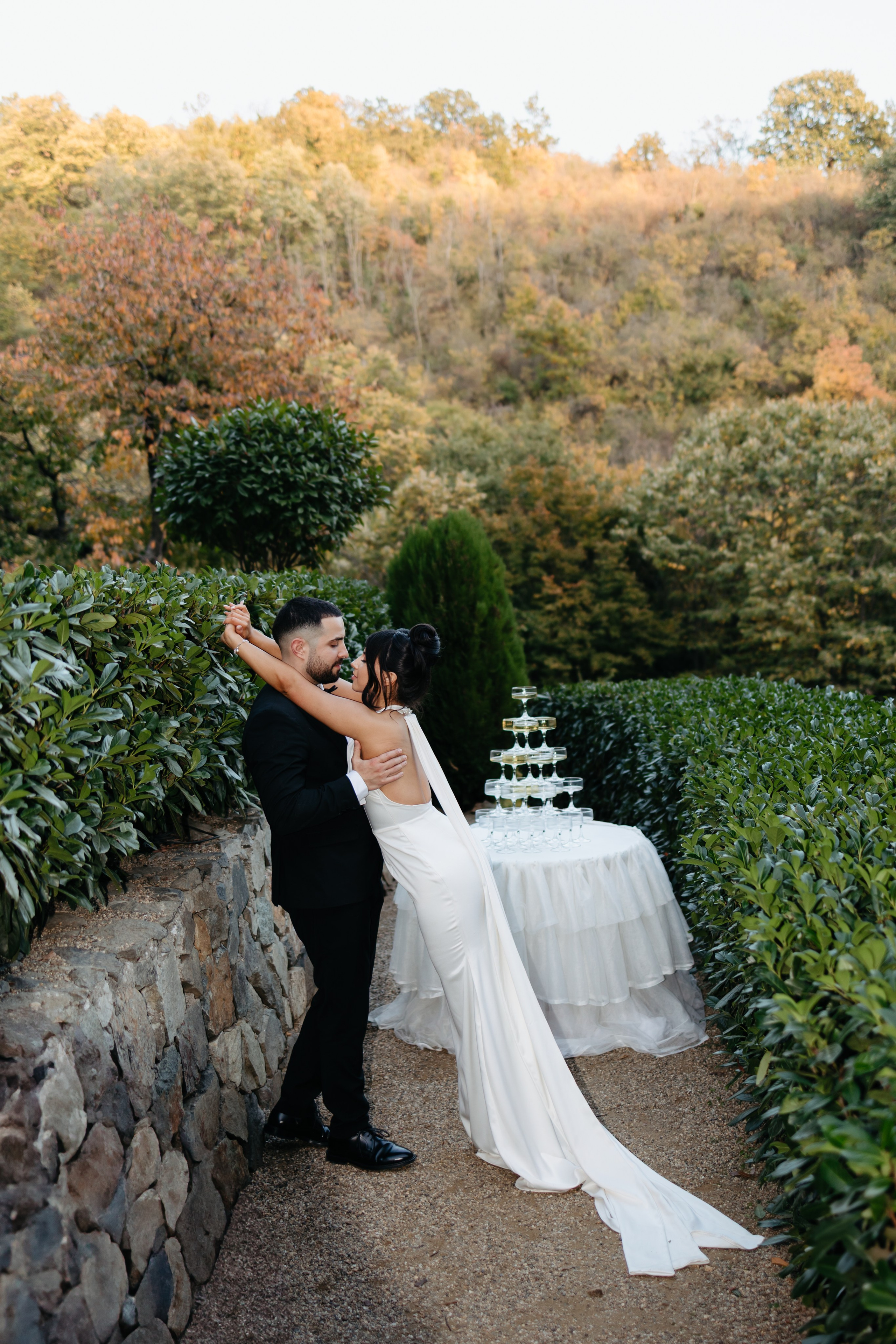 PORTFOLIO. Wedding Photographer Editorial Storytelling Cluj, Romania & Europe|Lore Photography