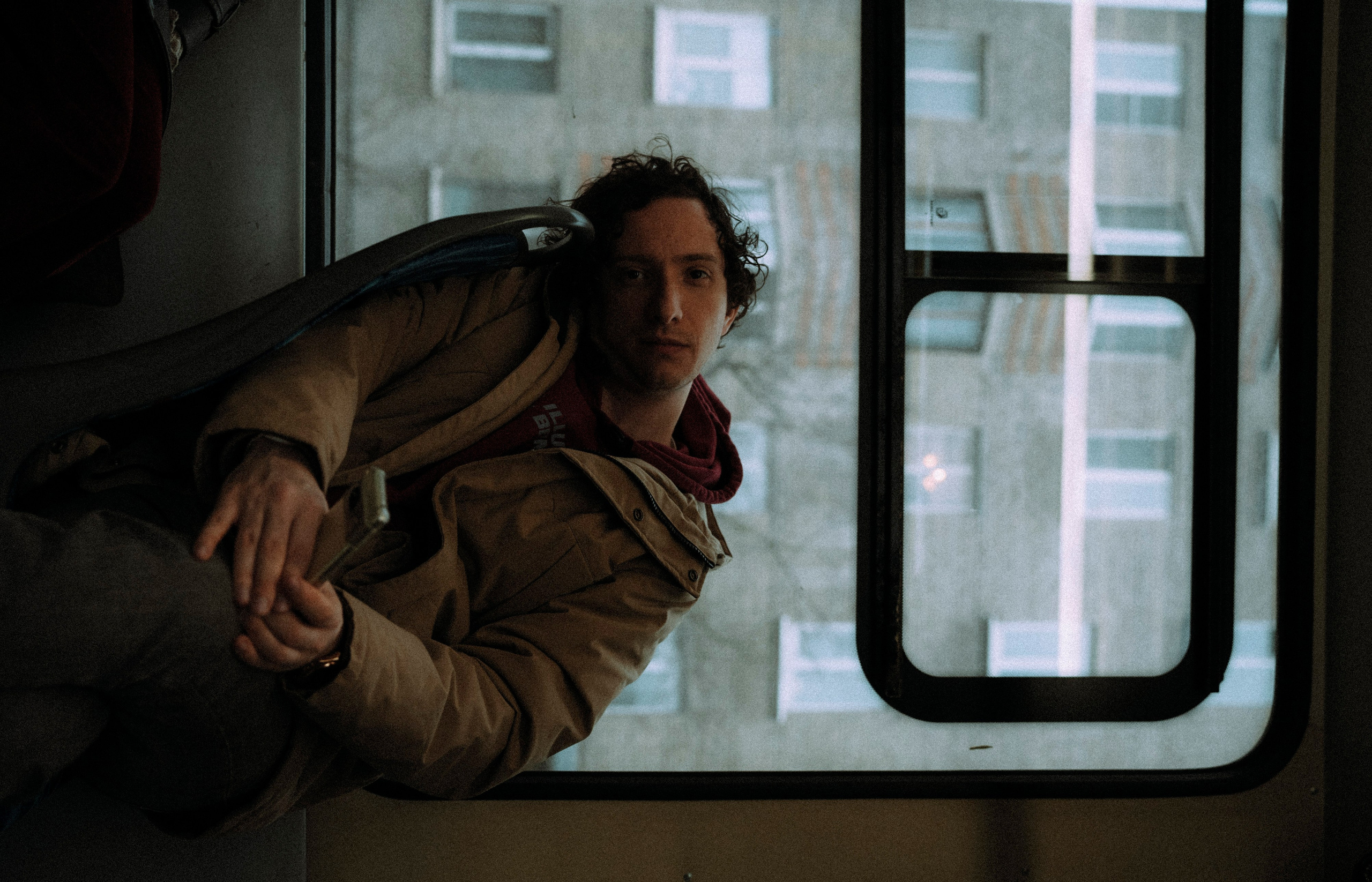 2024. Стрит-фотография, полная абсурда, идиотизма и красоты