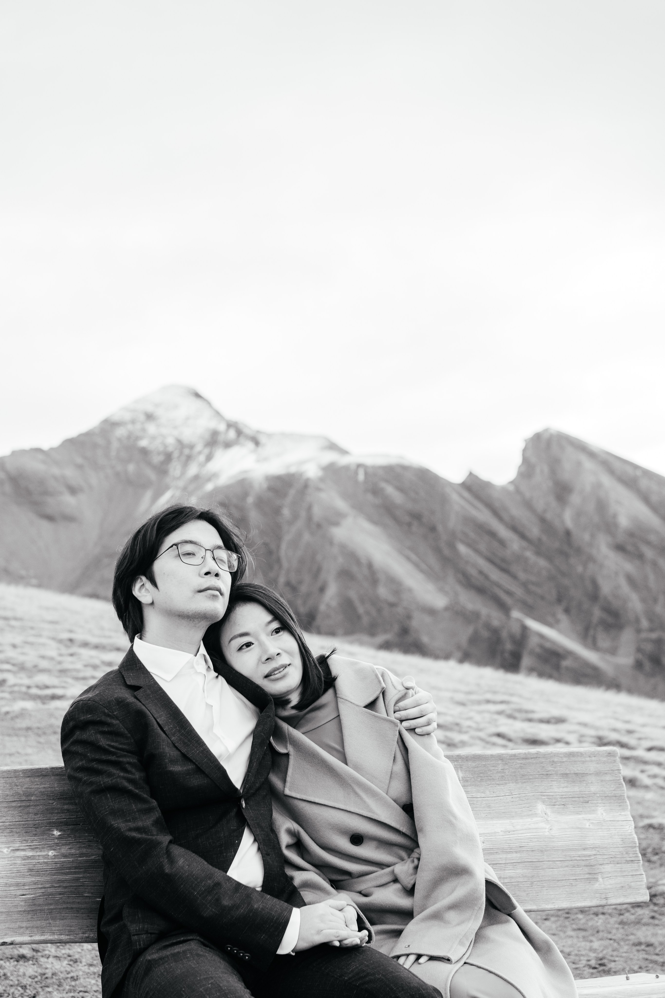 Kaiwen & Xiaoming Grindelwald, Switzerland. I am Elena Altendorfer. Wedding photographer in Zurich and Switzerland