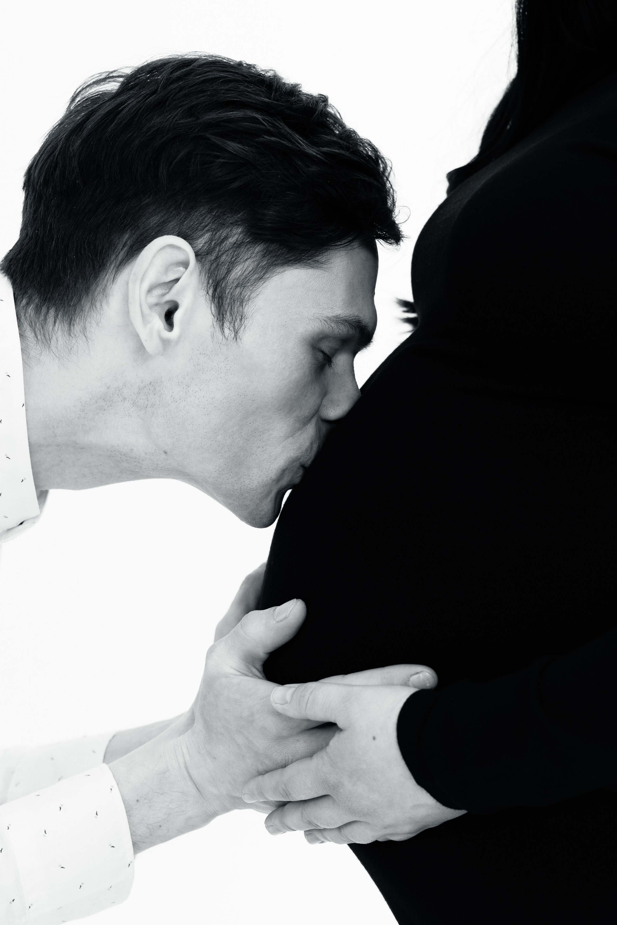 Grūtnieču fotosesija. Portretu fotosesija Rīgā| Biznesa portretu foto | Korporatīvās un darbinieku fotosesijas | Pasākumu fotogrāfs | Produktu fotogrāfs