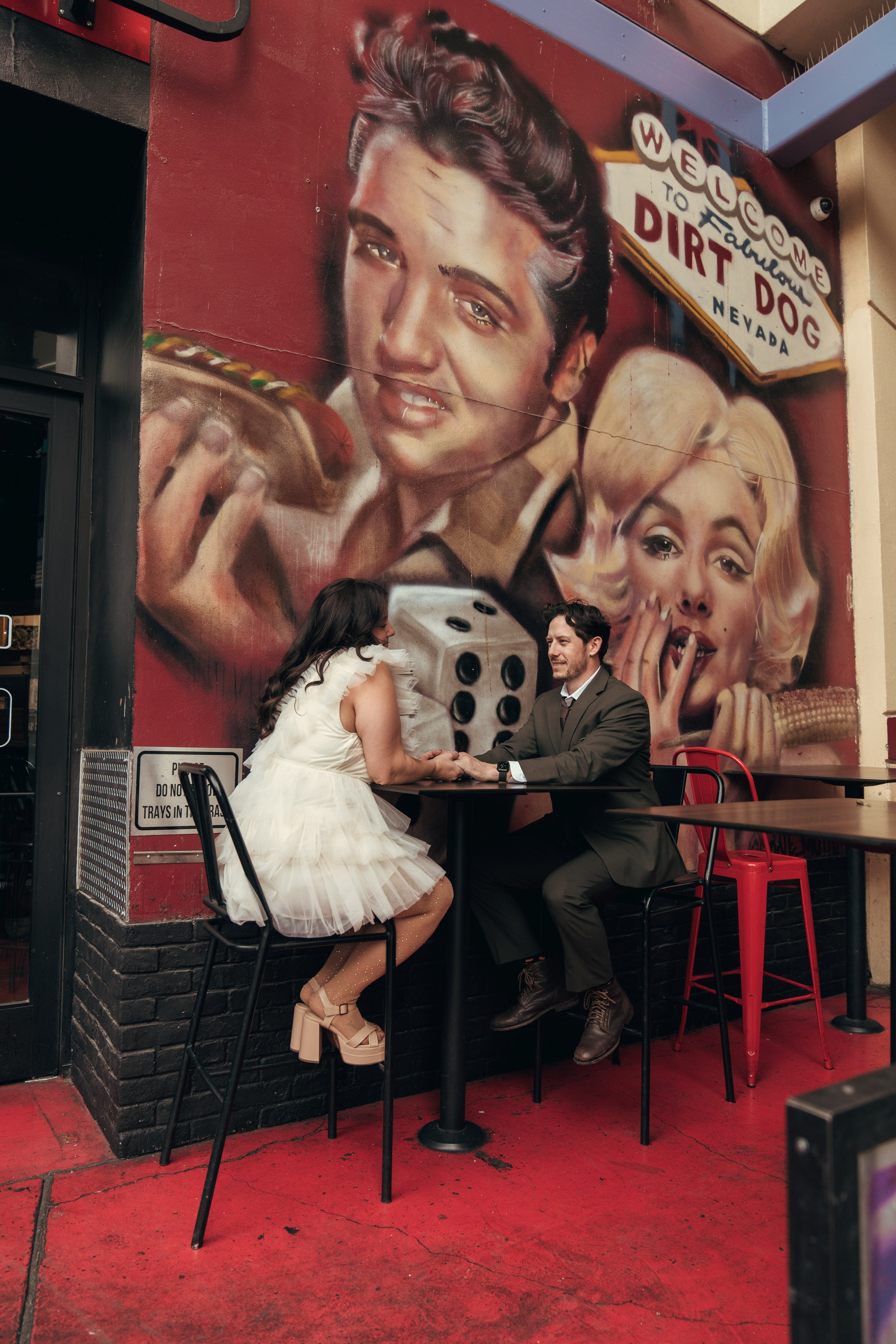 Grace&Jesse. Wedding & elopement photographer Viktoriya Kravtsov. Las Vegas