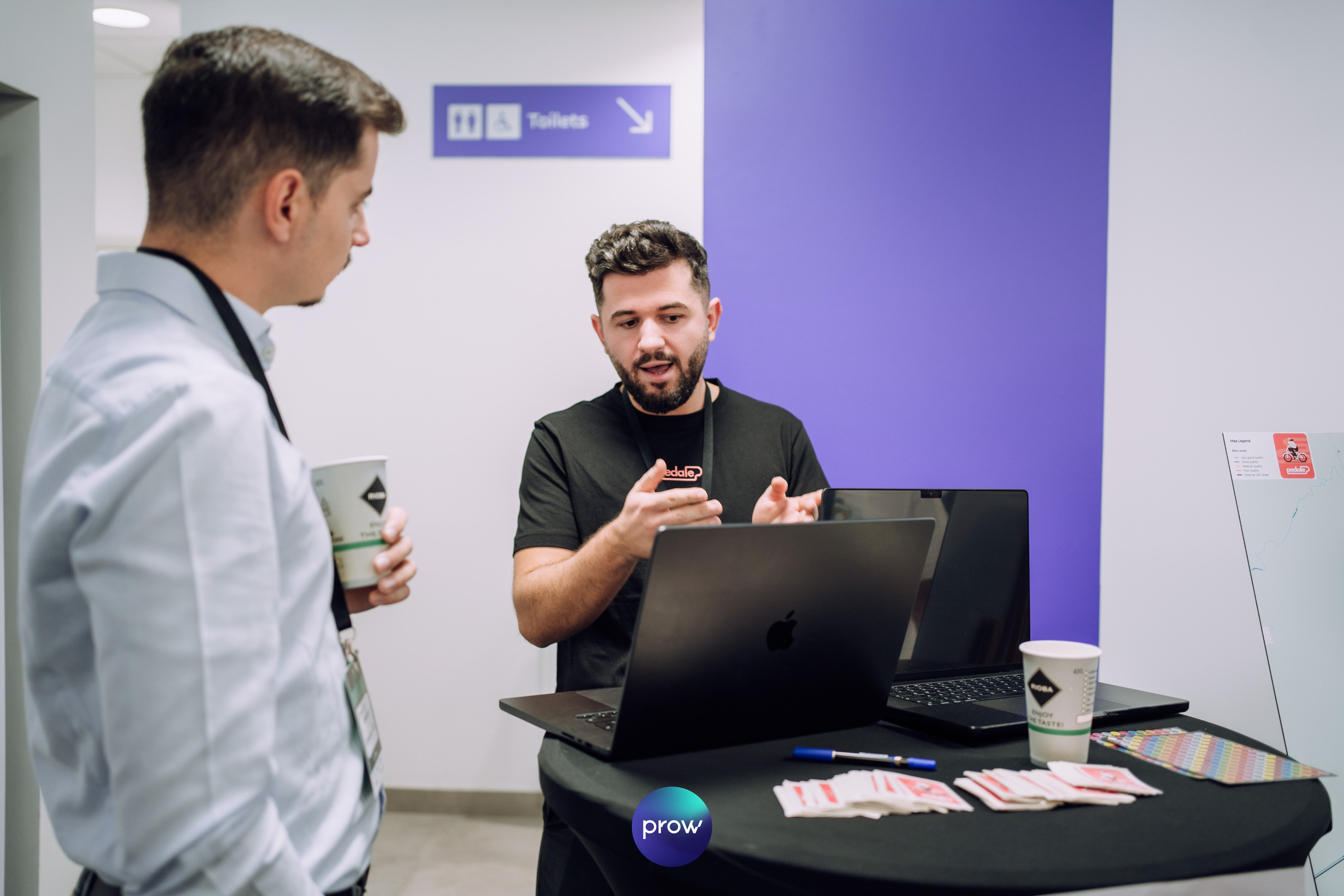 InVest DemoDay @ Cowork. Cozac Cristian Photographer