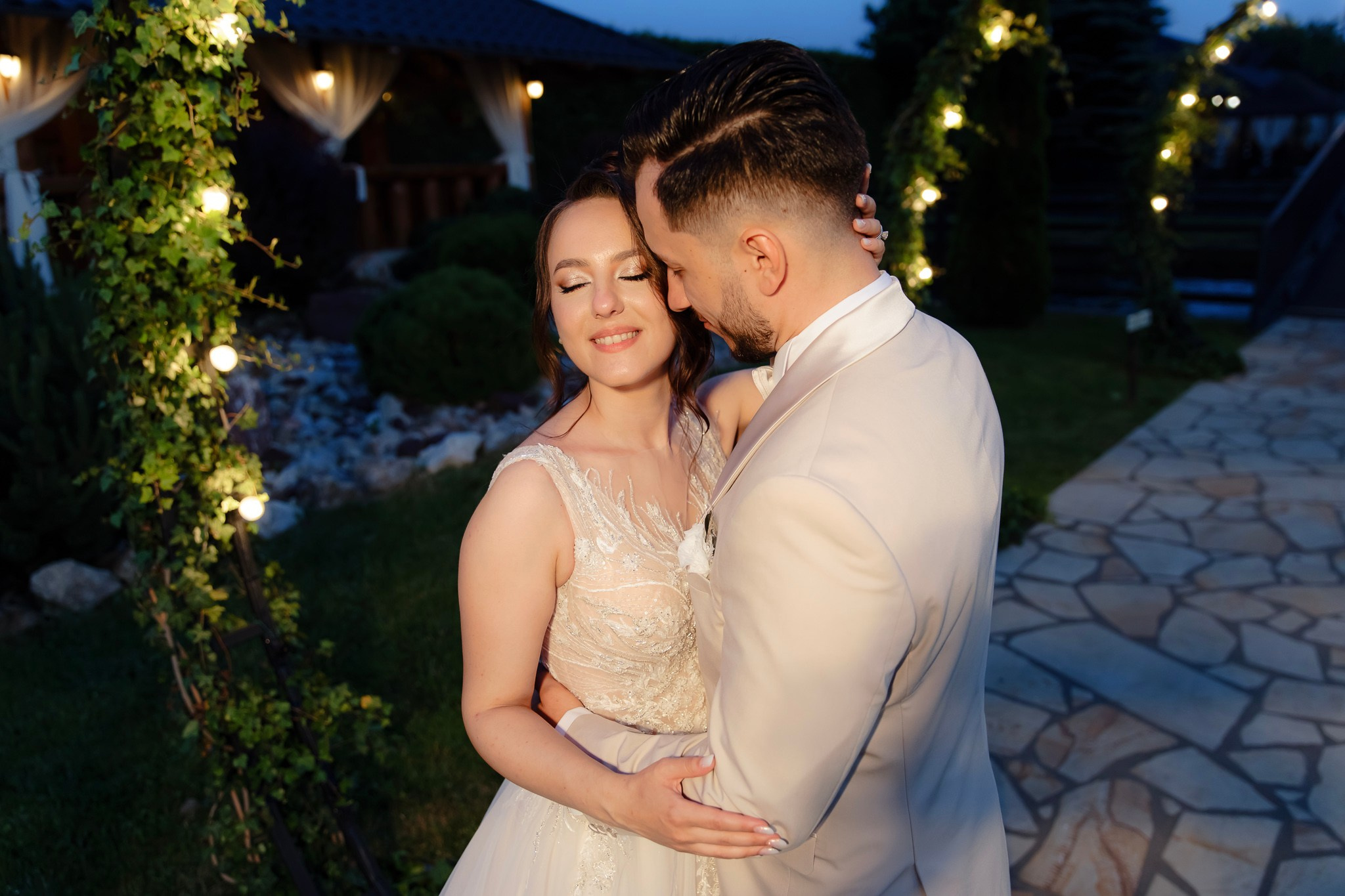 Ioana & Ionuț | Nuntă de poveste la Păstrăvăria Poiana din Mălini județul Suceava. Servicii foto-video profesionale, pentru momente de neuitat