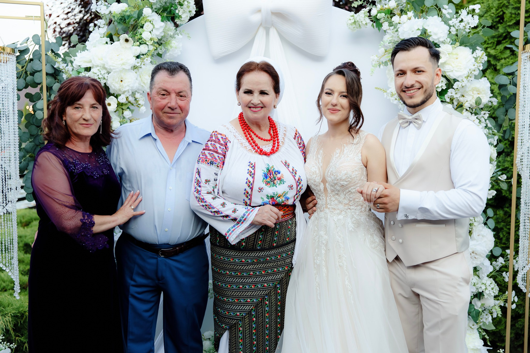 Ioana & Ionuț | Nuntă de poveste la Păstrăvăria Poiana din Mălini județul Suceava. Servicii foto-video profesionale, pentru momente de neuitat