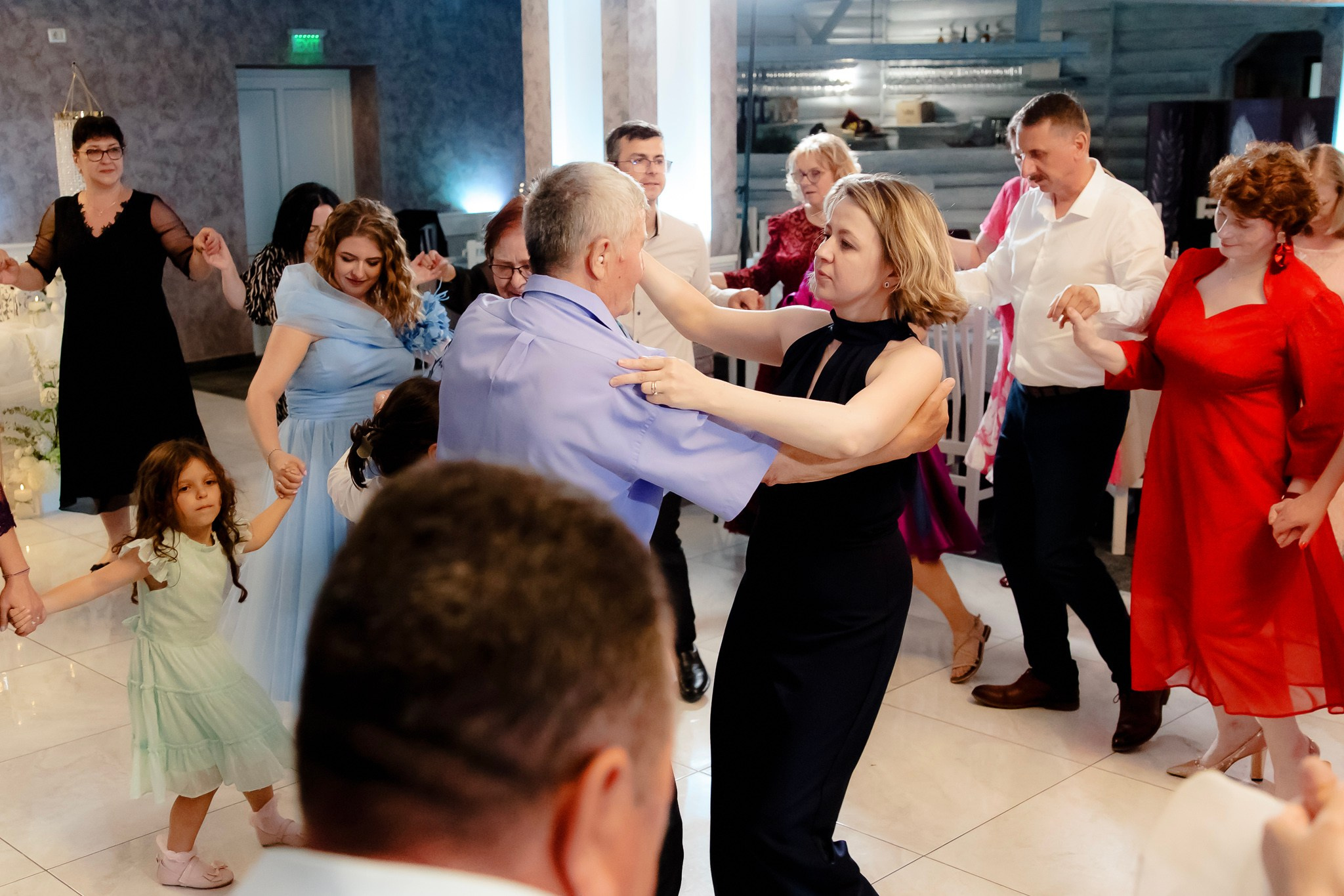 Ioana & Ionuț | Nuntă de poveste la Păstrăvăria Poiana din Mălini județul Suceava. Servicii foto-video profesionale, pentru momente de neuitat