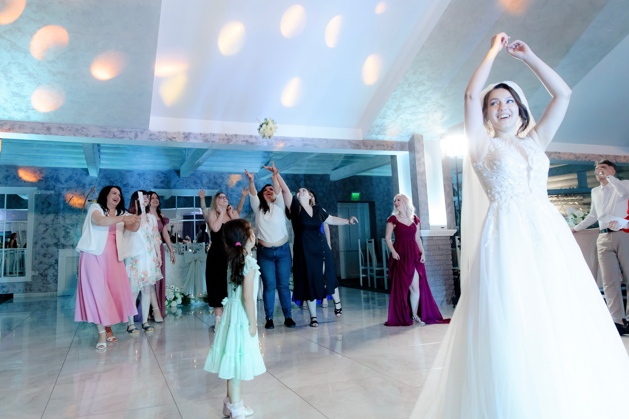 Ioana & Ionuț | Nuntă de poveste la Păstrăvăria Poiana din Mălini județul Suceava. Servicii foto-video profesionale, pentru momente de neuitat