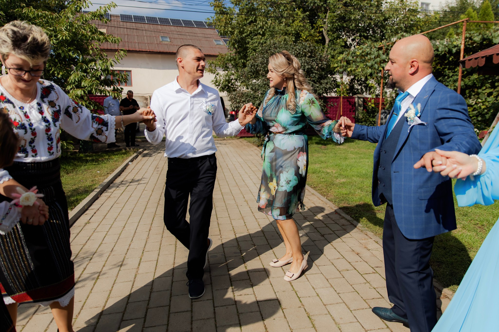 Mihai & Oana. Servicii foto-video profesionale, pentru momente de neuitat