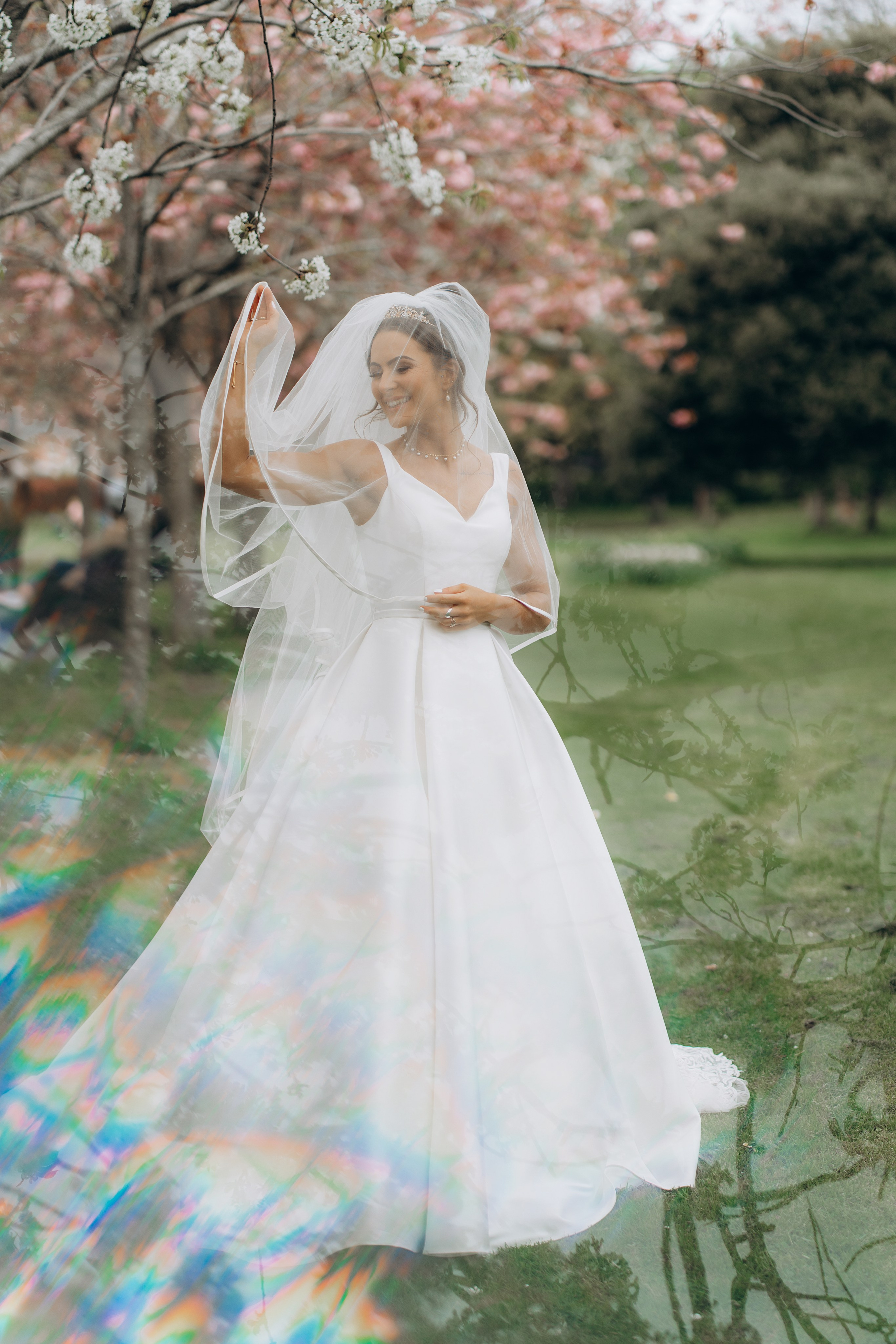 Megan & Oneias. Main