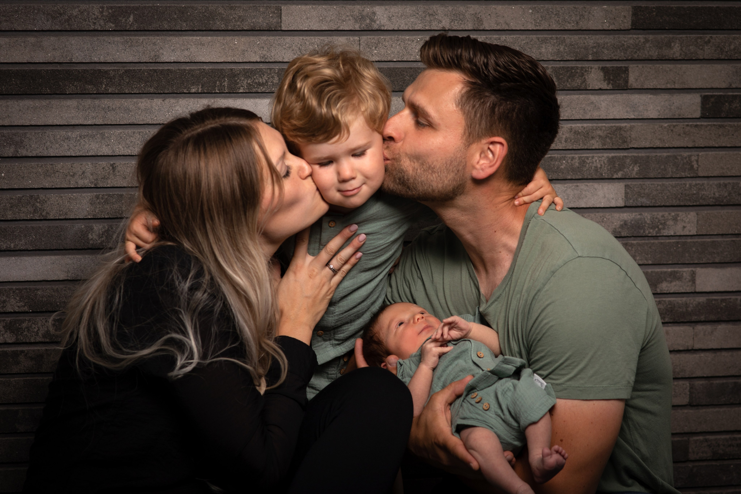 NEWBORN / LIFESTYLE INDOOR. Fotografin und Videografin im Raum Osnabrück und Emsland Alla