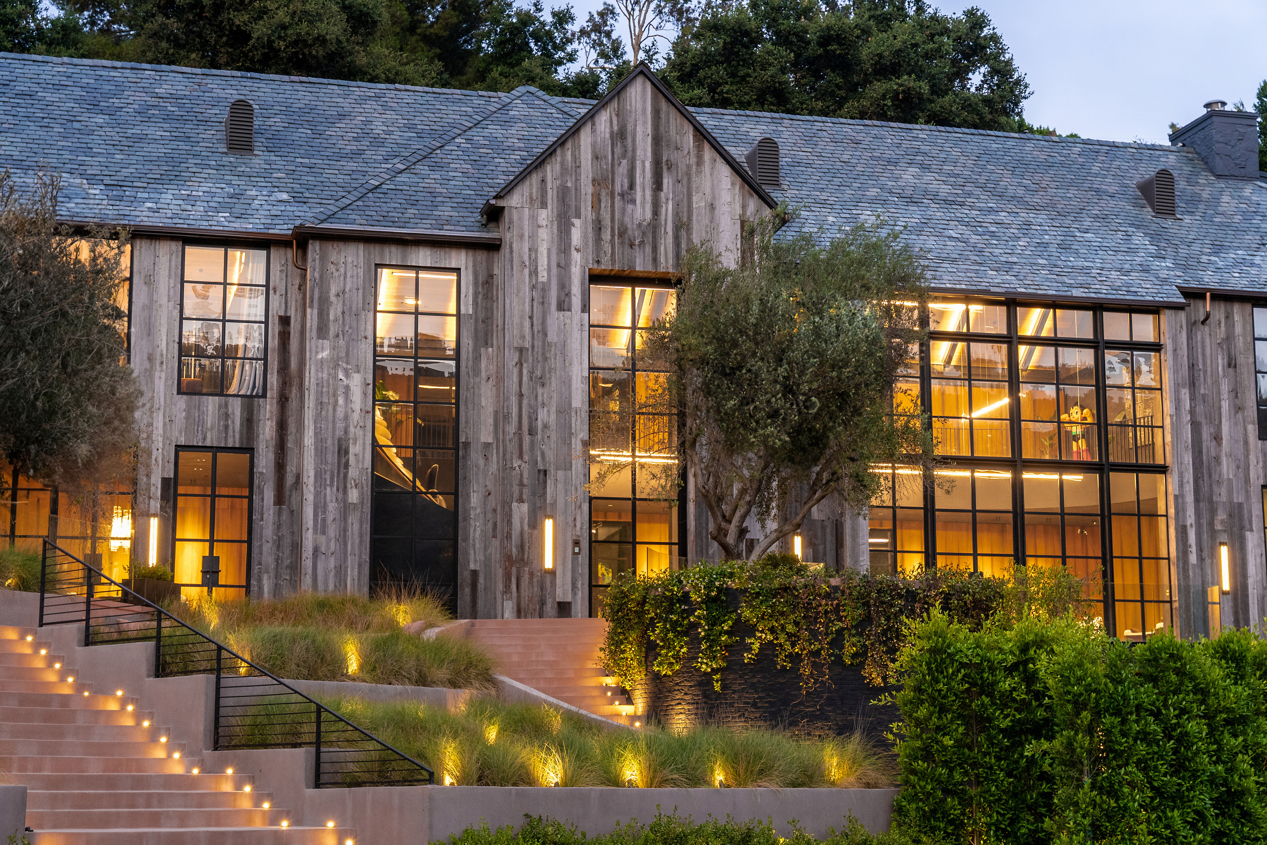 MASTER SHOT CREATIVE