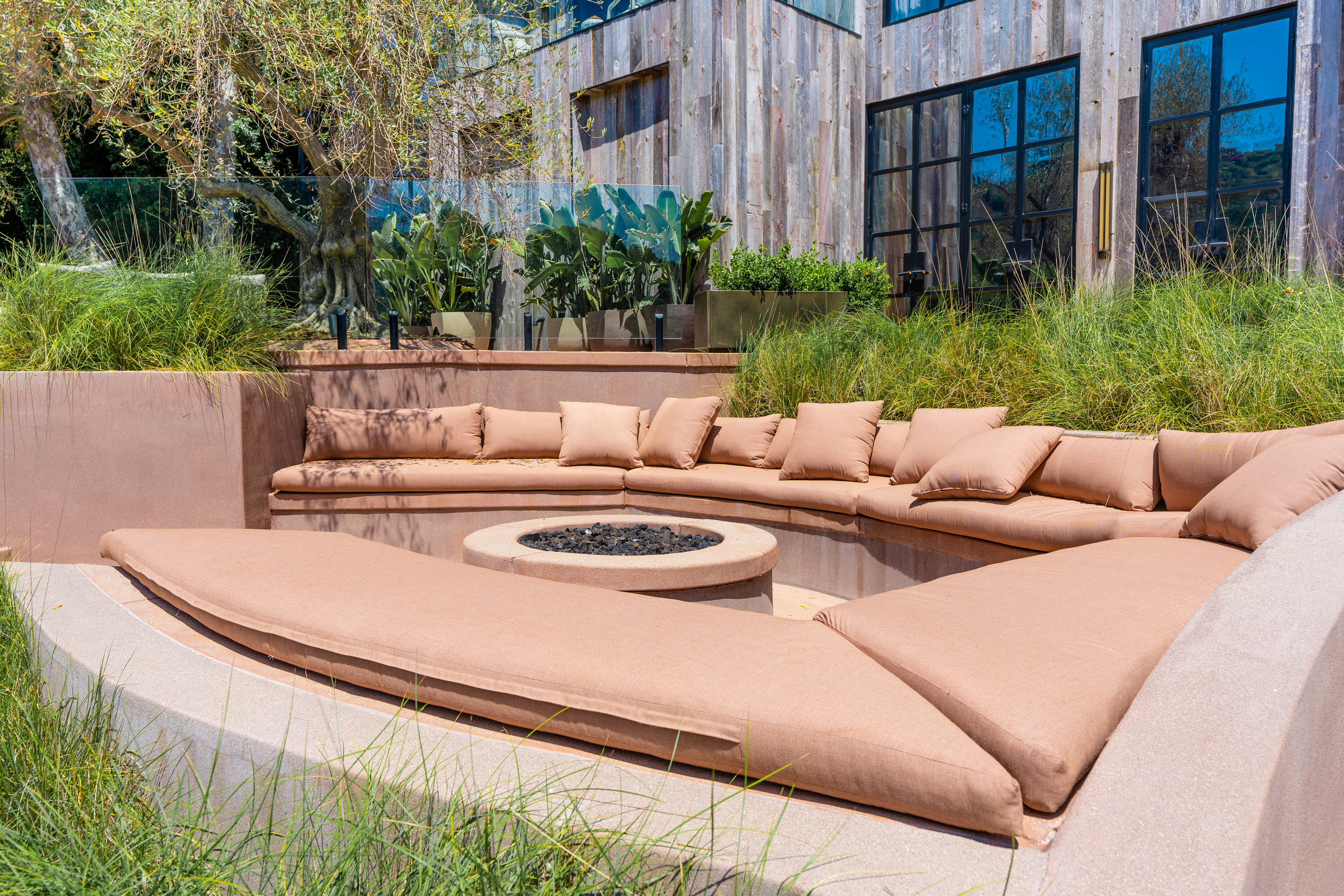 PHOTO. MASTER SHOT CREATIVE