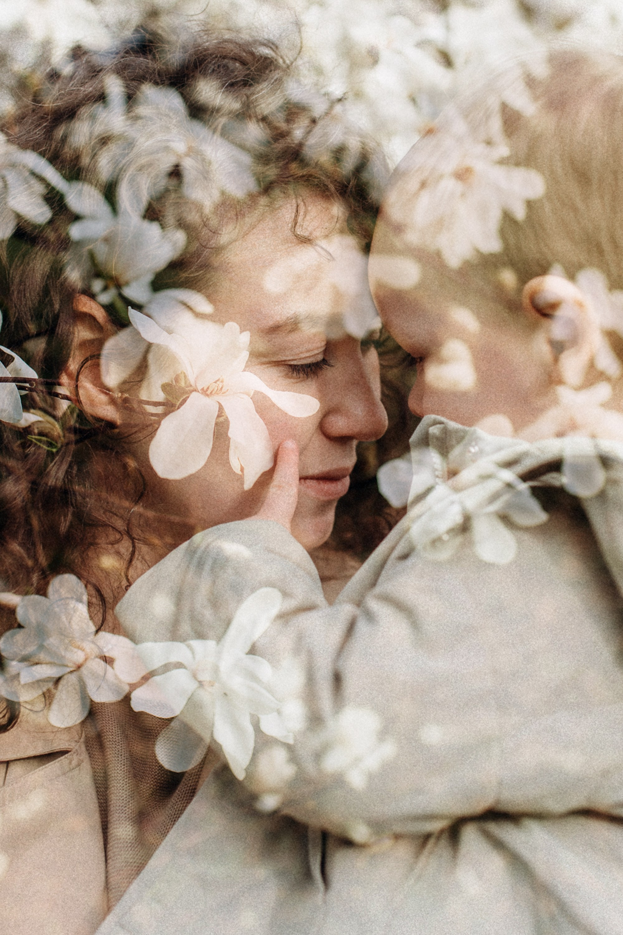 Photographer in Adliswil — Authentic & Timeless Portraits. Photographer and visual artist Irina Vovk