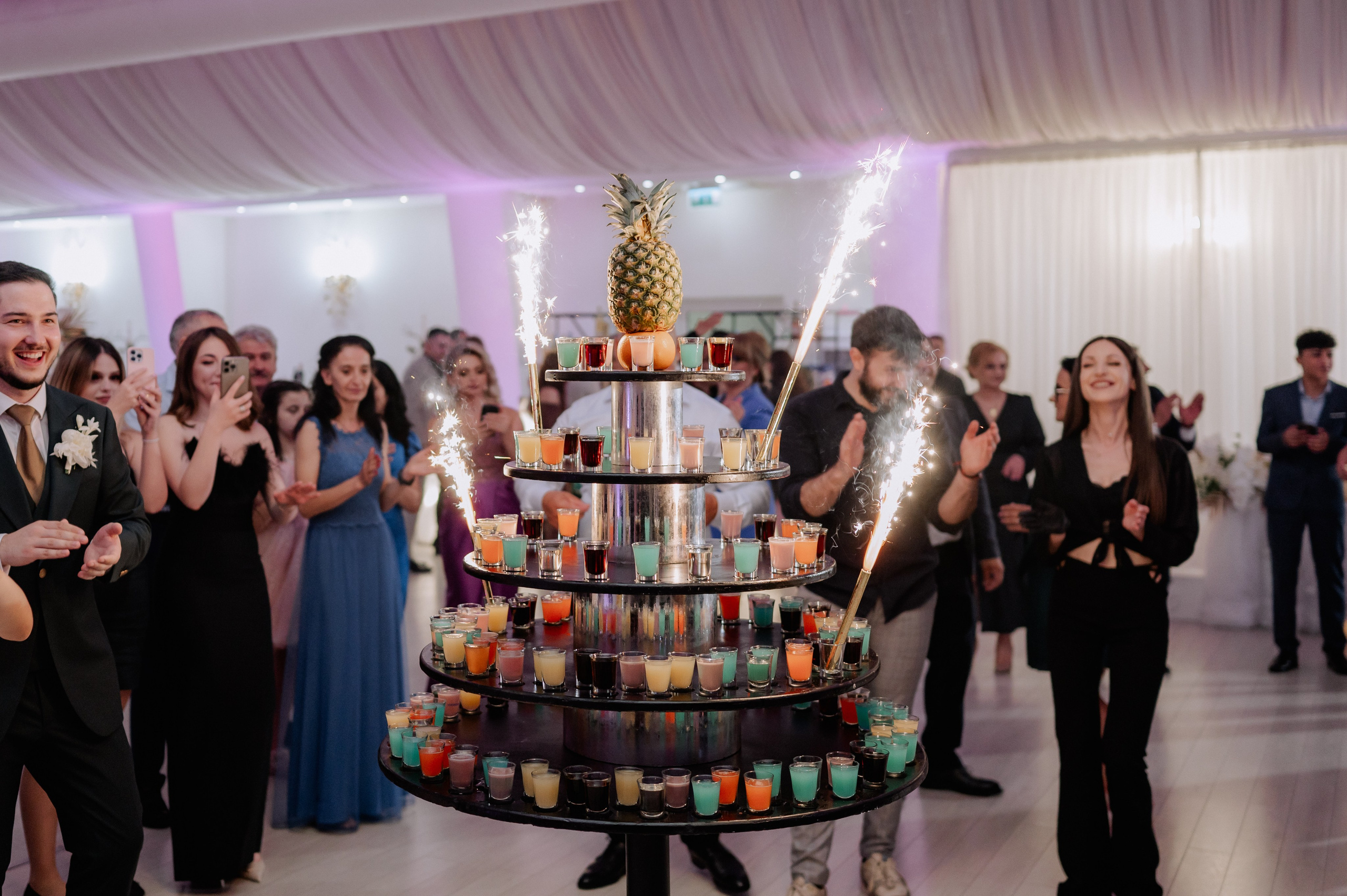 Nunta la Hotel Capitol Iasi. Proud Vision Weddings | Wedding Photography & Film — Servicii profesionale Foto Video Nunta Iasi