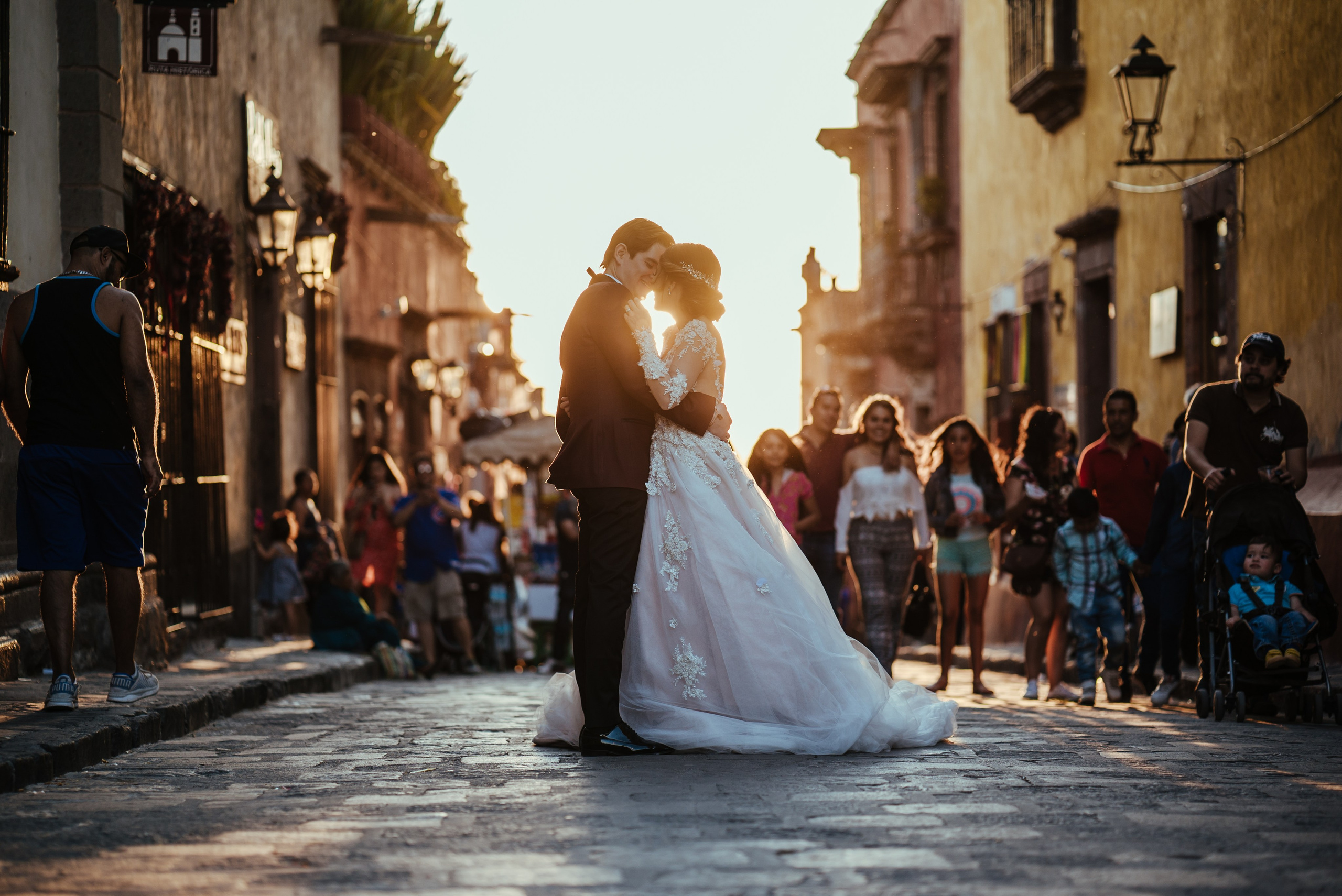 WEDDING PHOTOS. Wedding Photographer and Filmmaker in Guadalajara Mexico Abraham Linares