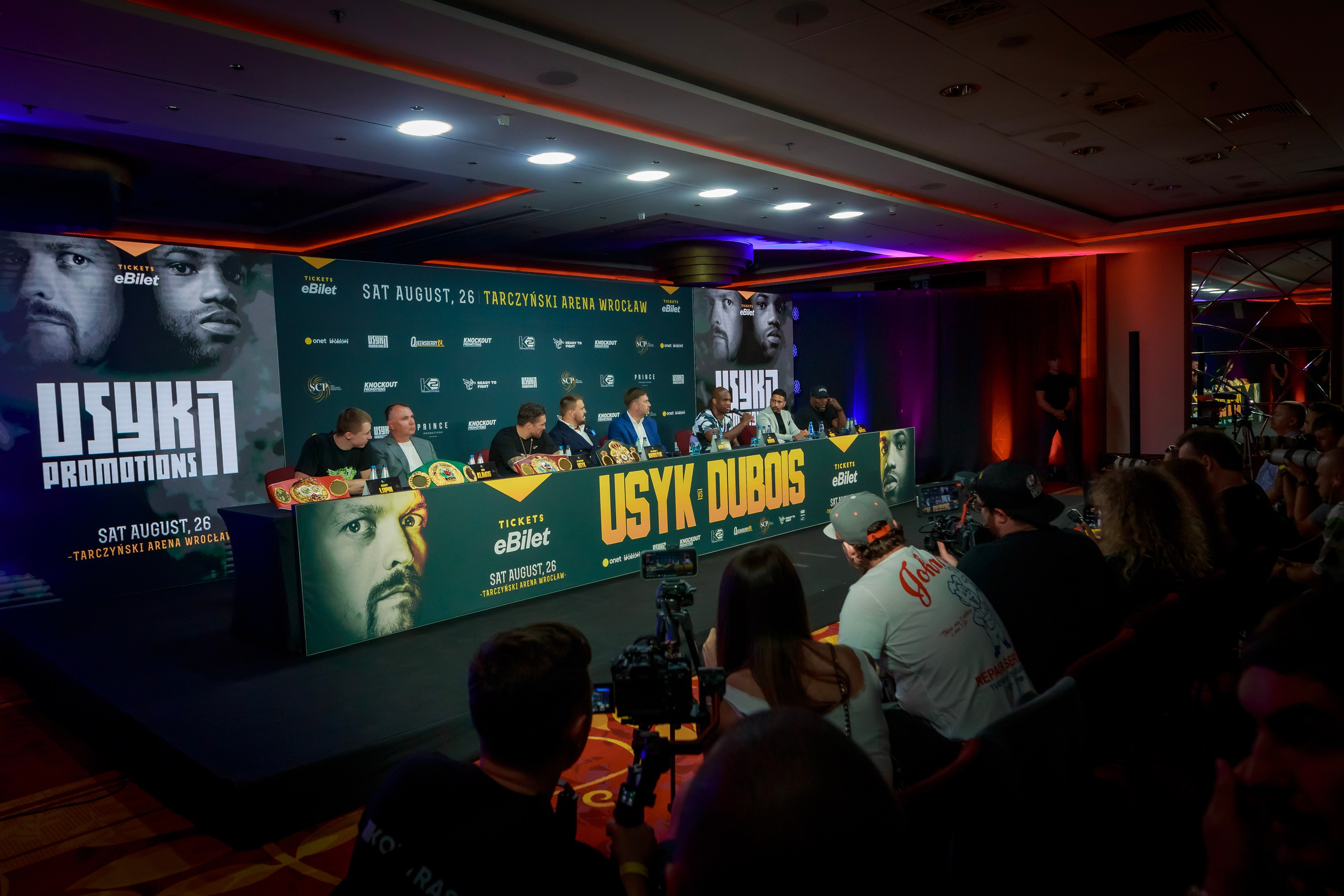 WYDARZENIA BIZNESOWE. Fotograf w Warszawie-Konstantin Golubev