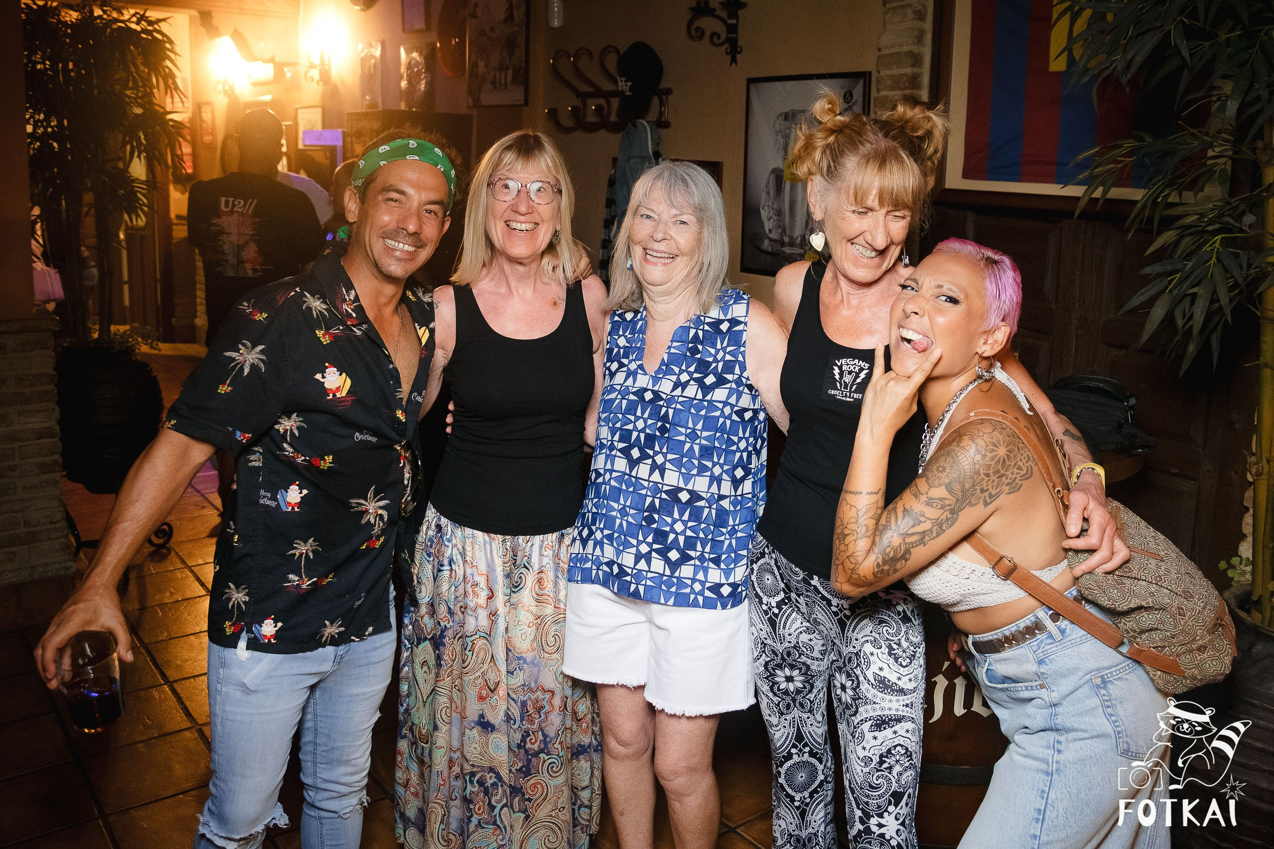 Stones of the Coast en Café Aljibe Rojales: Reportaje fotográfico 30.08.25 | FOTKAI