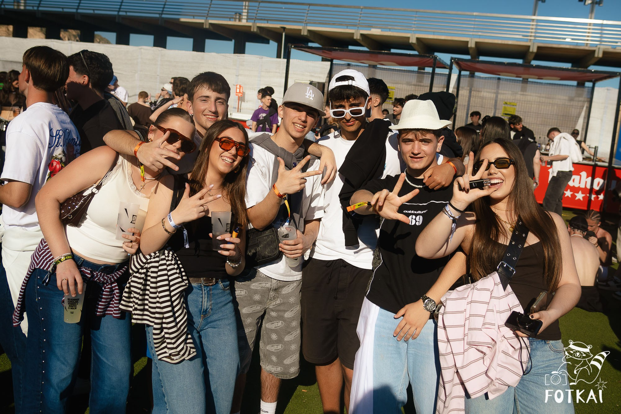 Fotos Costa Sonora 2026 Alicante Día 2 — busca tu foto y encuentra amigos del festival | FOTKAI