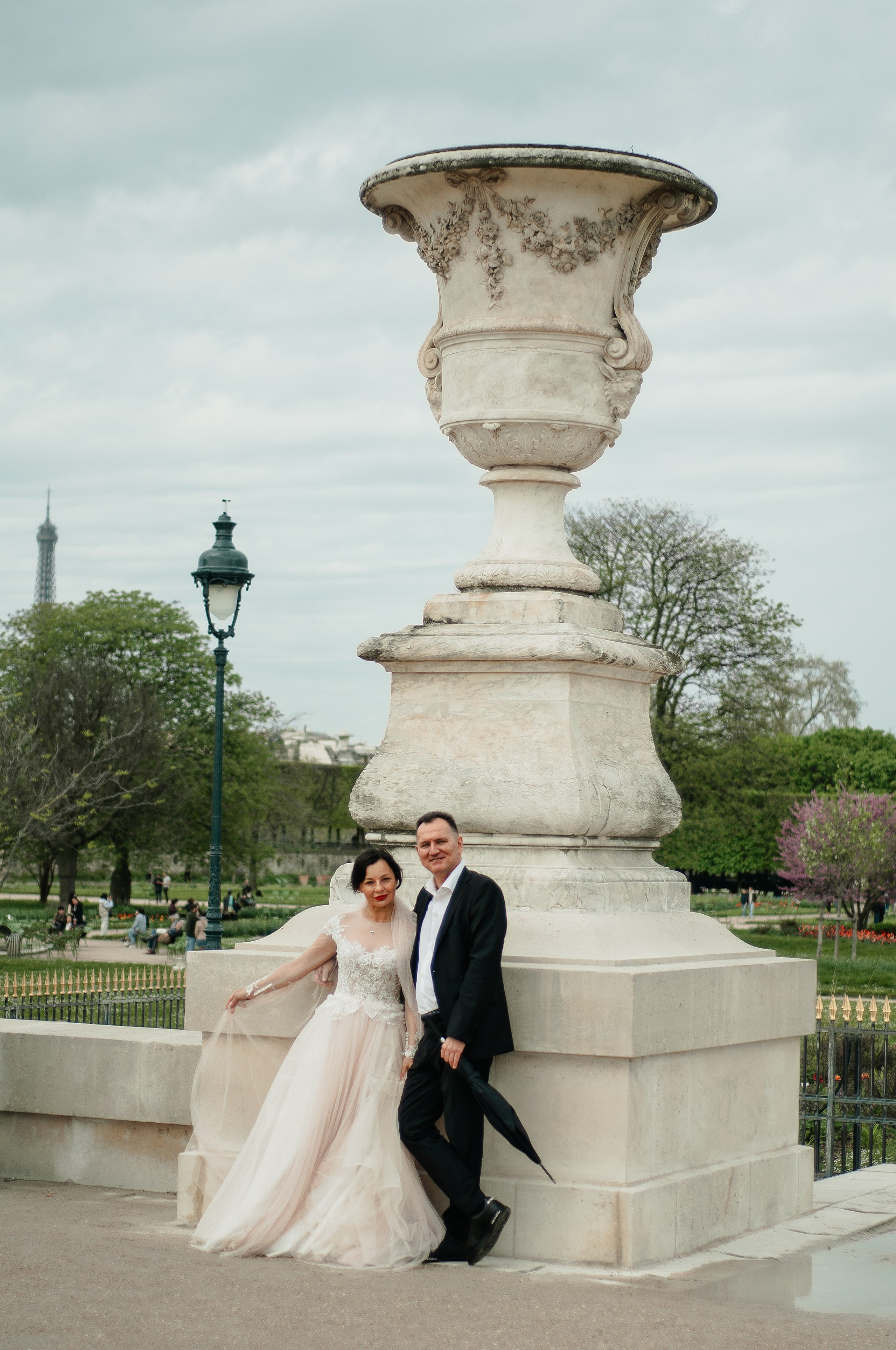 Wedding anniversary photoshoot. Paris photographer — Polina Osipova