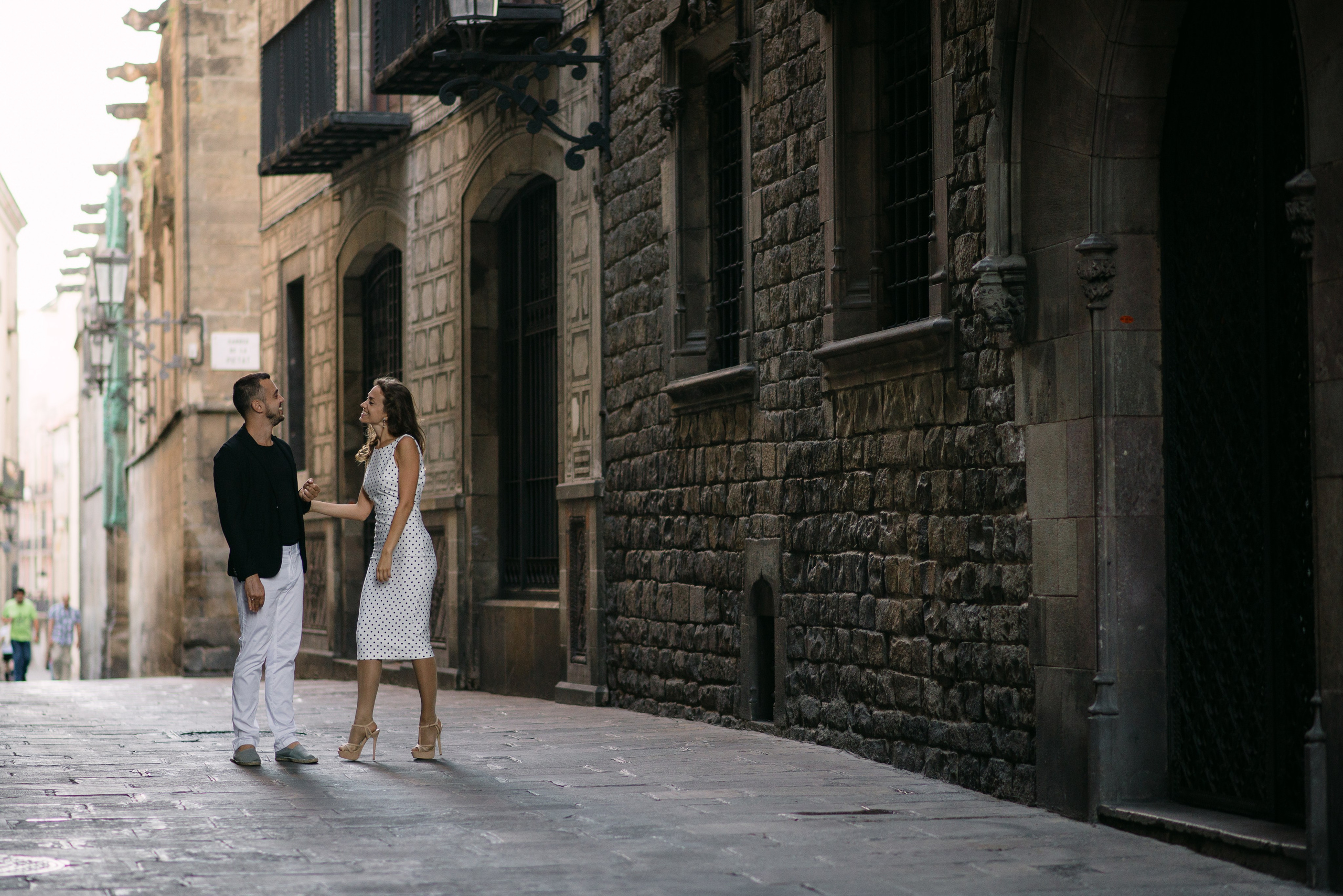 Надя и Лев, лав стори в Барселоне. Фотограф в стране Басков