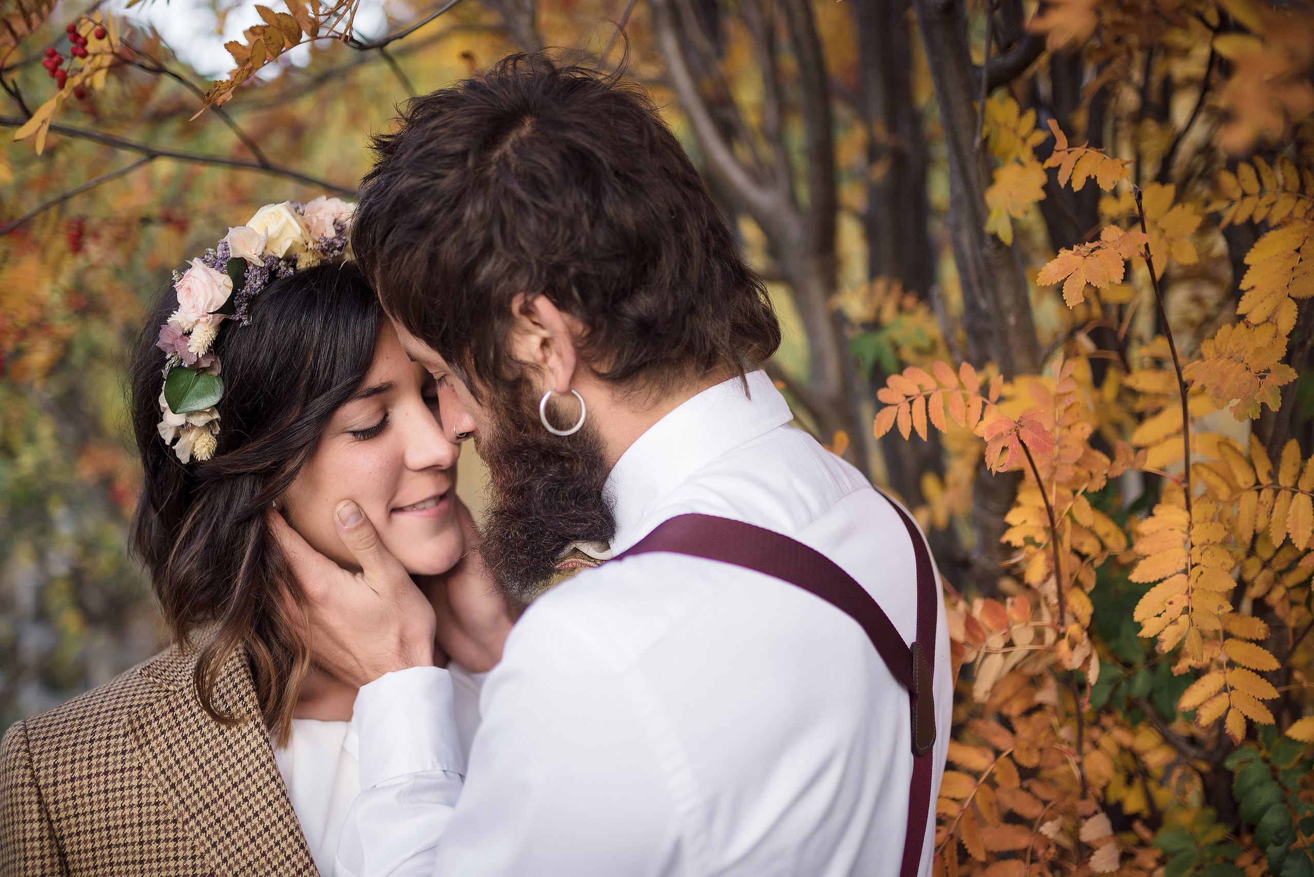 Fotos de postboda en Pirineos, montaña, castillos. Fotos de postboda o. PIXLOVE - Fotógrafos de bodas Huesca Pirineos Zaragoza