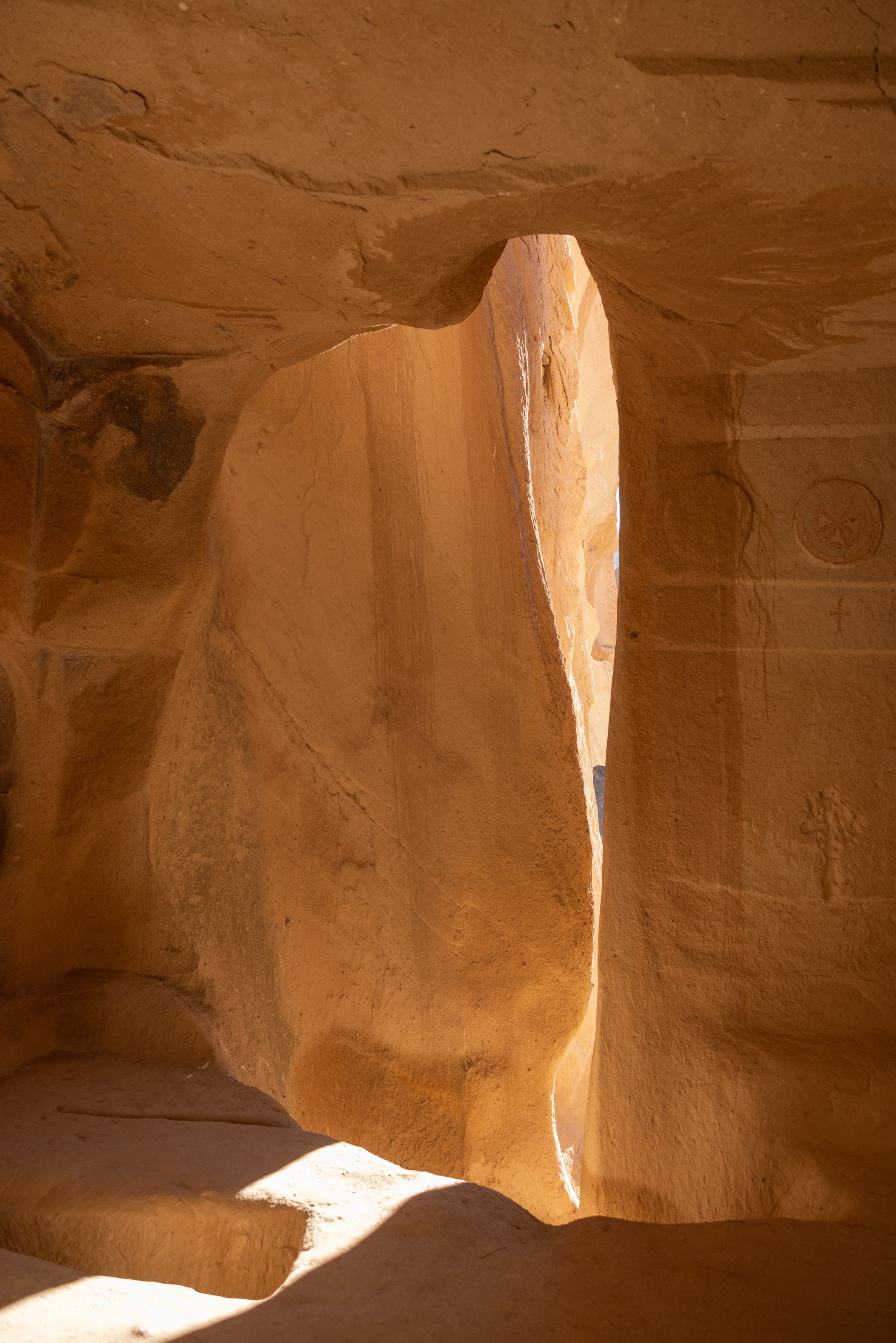 Top Must-Visit Locations in Cappadocia – Unveil the Region’s Hidden Gems. Your Guide to Cappadocia: Private Tours, Scenic Routes, Hot Air Balloon Rides, and More Adventures