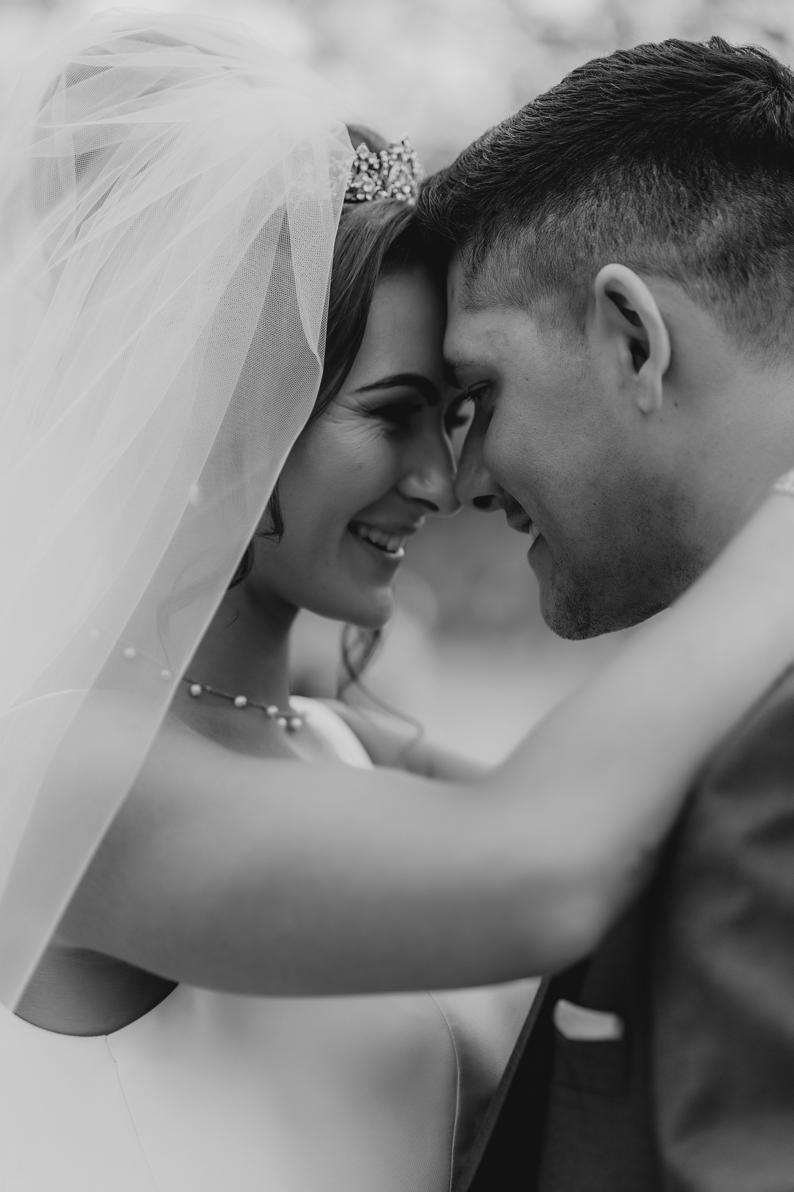 Megan & Oneias. Main