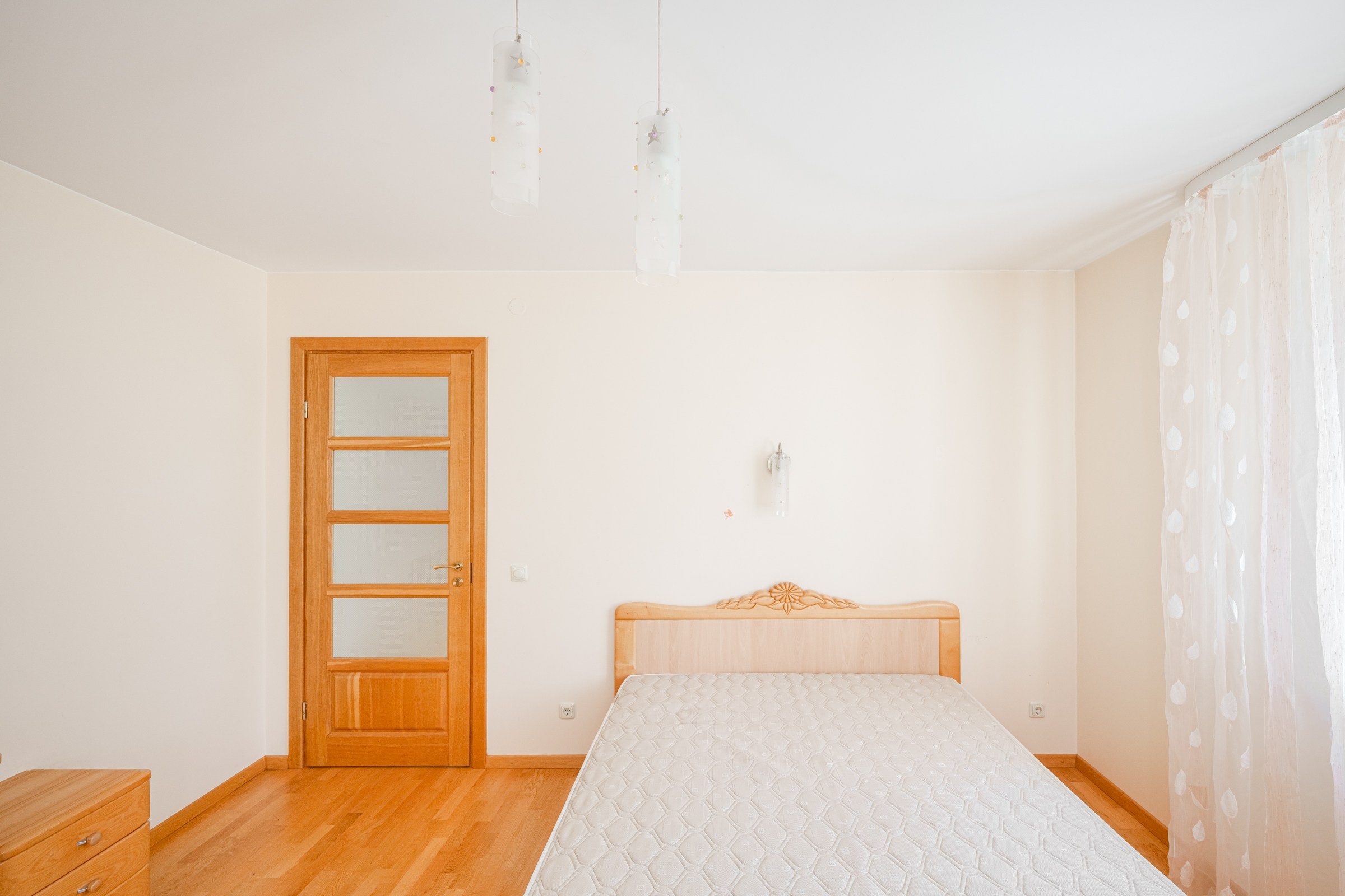 Bukiškės, Jaunimo g. Elina Sapiega fotografė Vilniuje