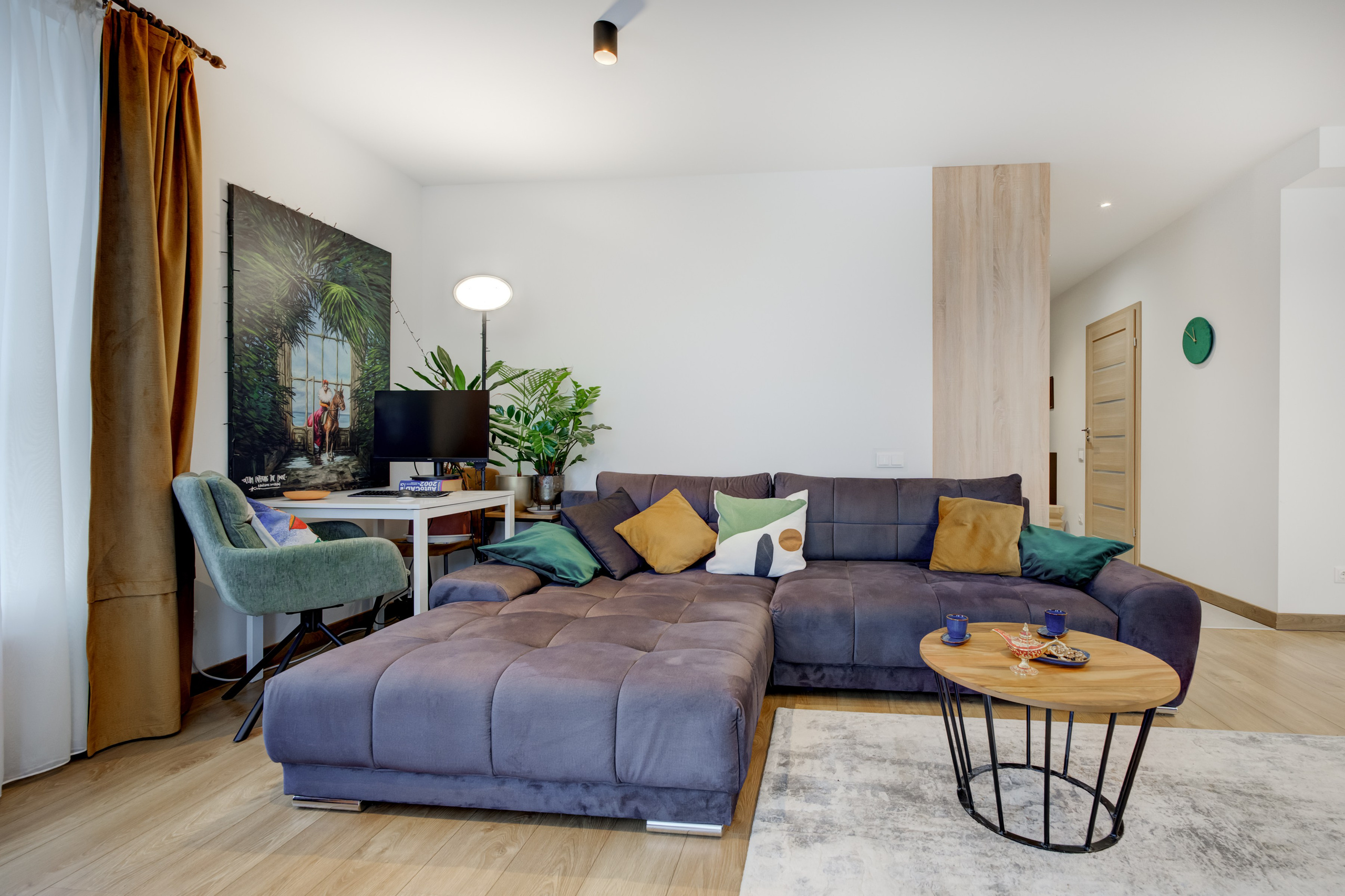 Karaliaučiaus g. 9 c, 2 k buto fotosesija. Elina Sapiega fotografė Vilniuje